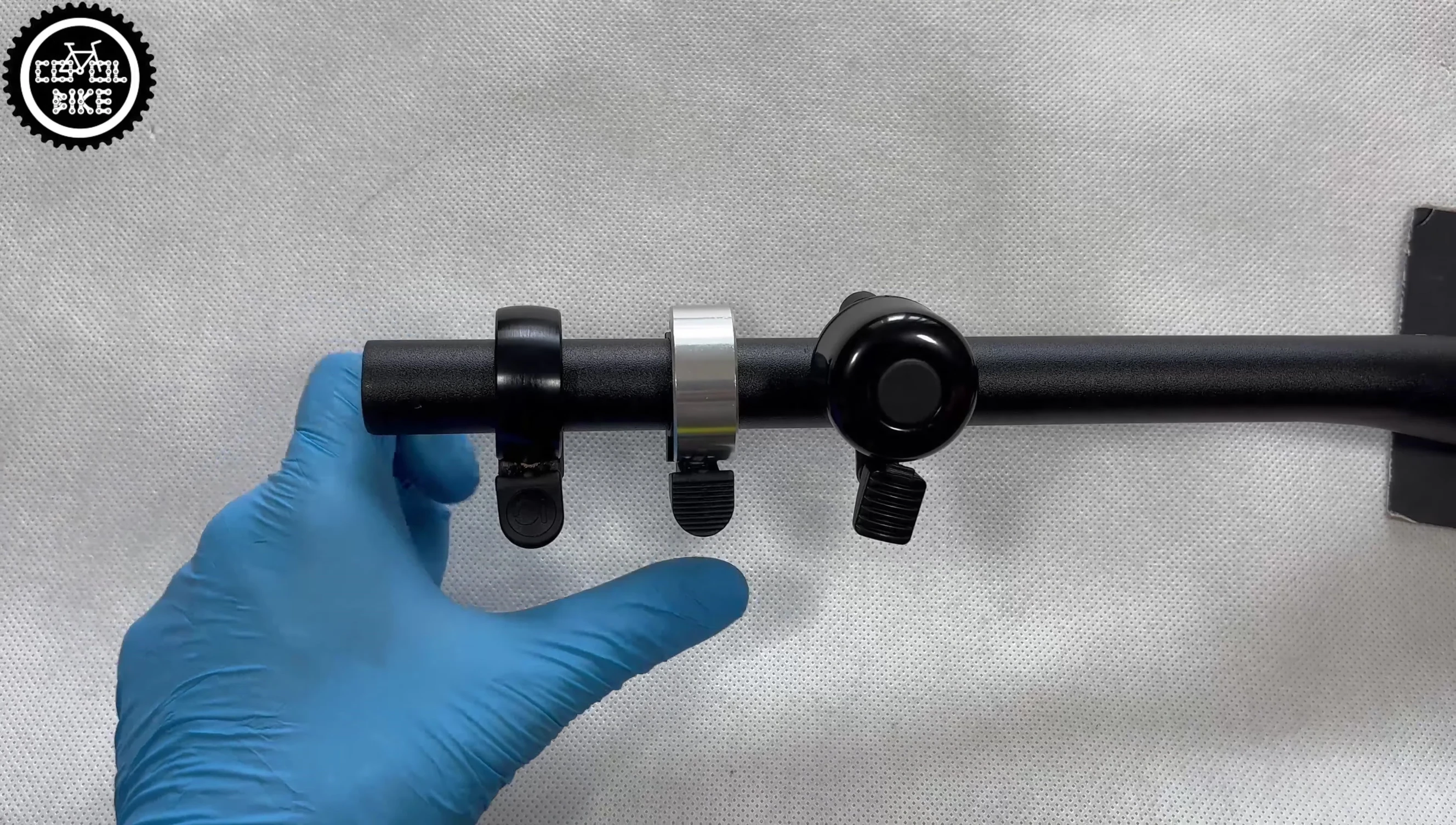 Demonstrating the KNOG Pro X Ring's potential issue