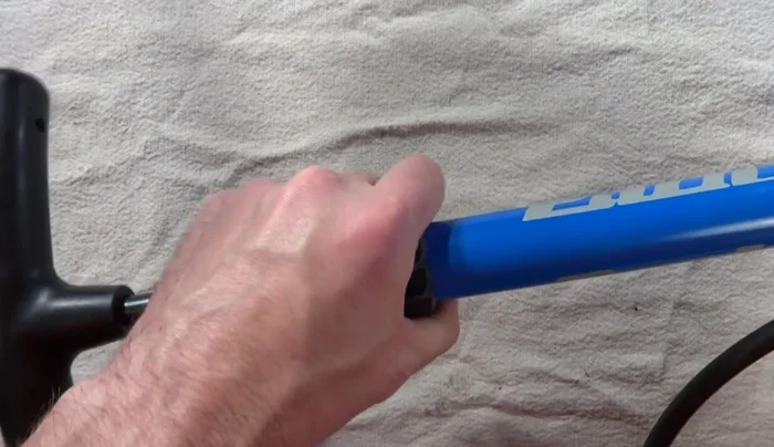 Remove the top part of the pump, remove the plunger, and replace the worn O-ring with a new lubricated one.