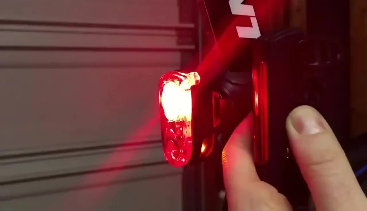 Comparing brightness of Flare R and Thunderbolt