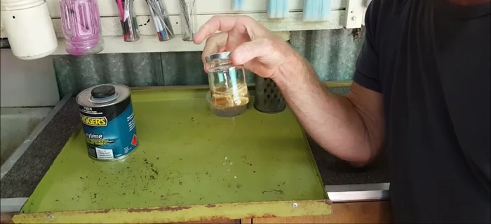 Let the mixture sit for 3-4 days to allow the beeswax to fully dissolve into a jelly-like consistency.