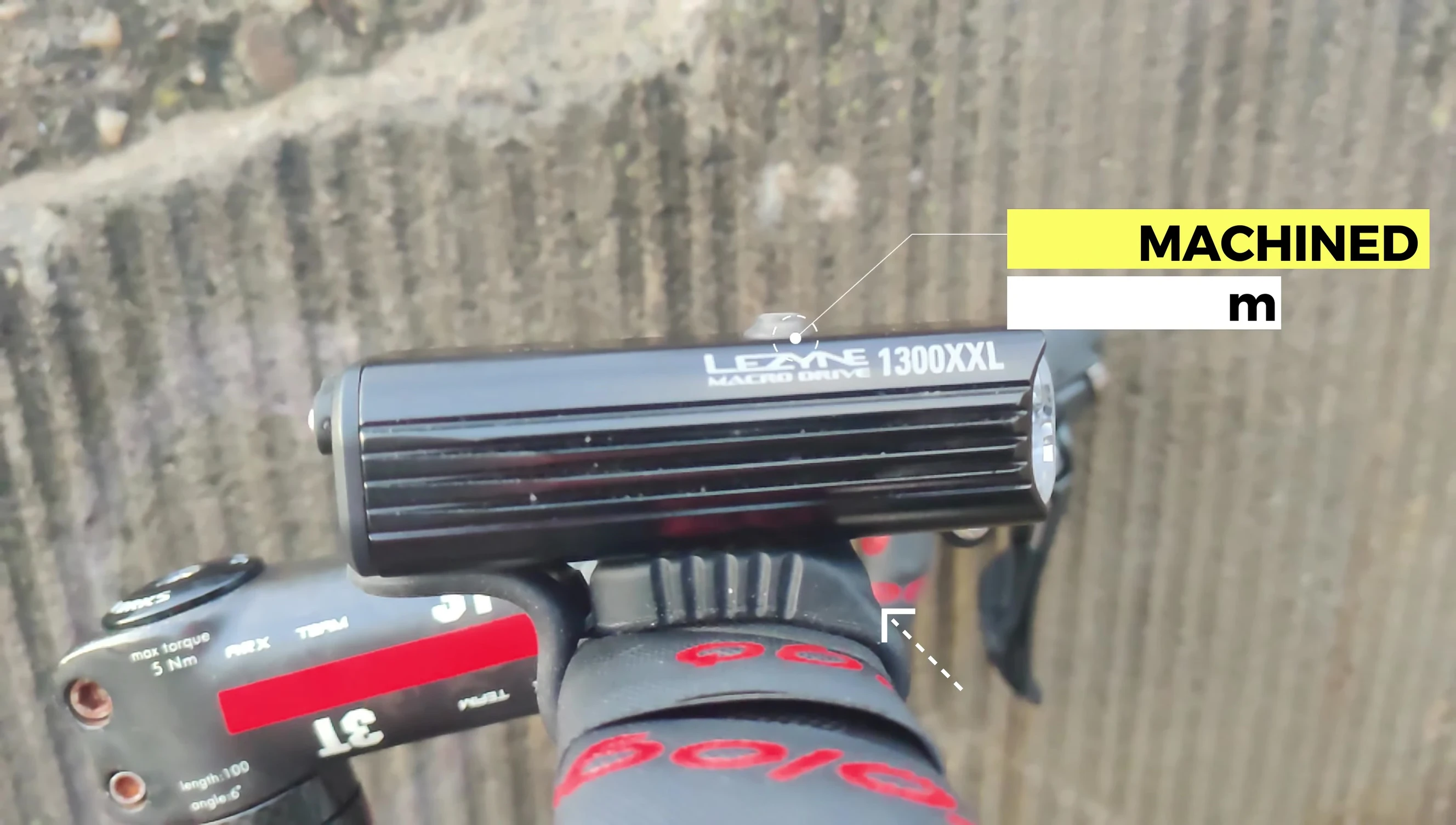 Demonstration of the rubber band handlebar mount