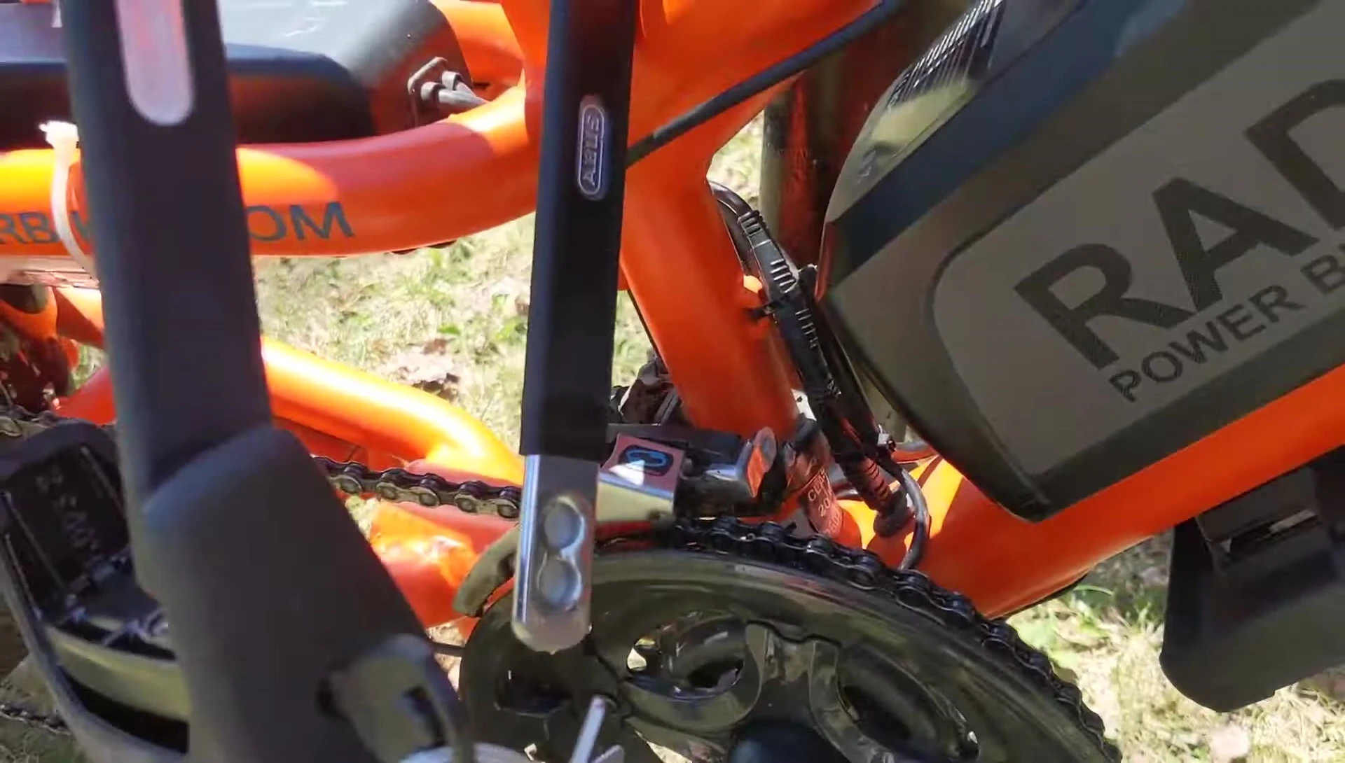 Close-up of the ABUS Bordo Big 6000 Alarm lock