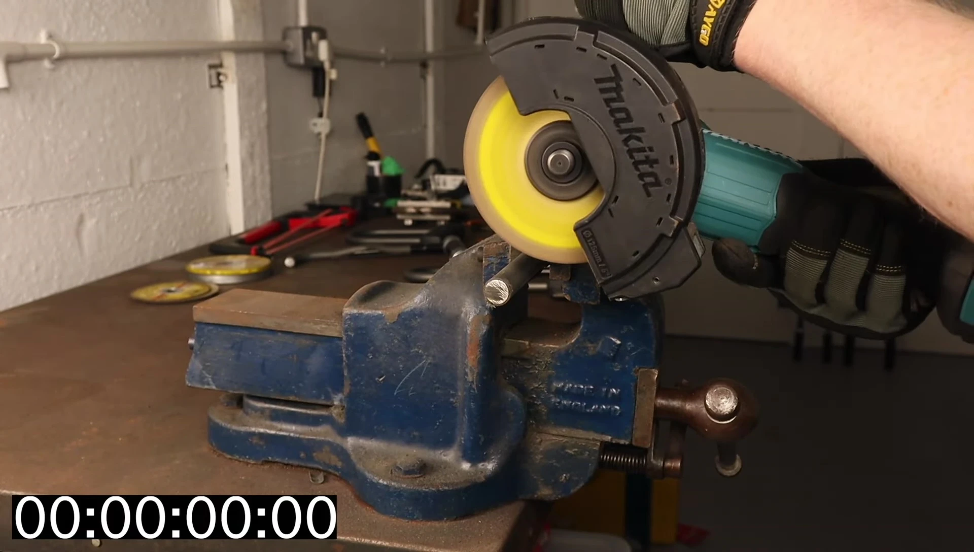 Angle grinder test on the Via Velo Mini