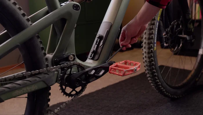 Once loose, unscrew the pedal completely.