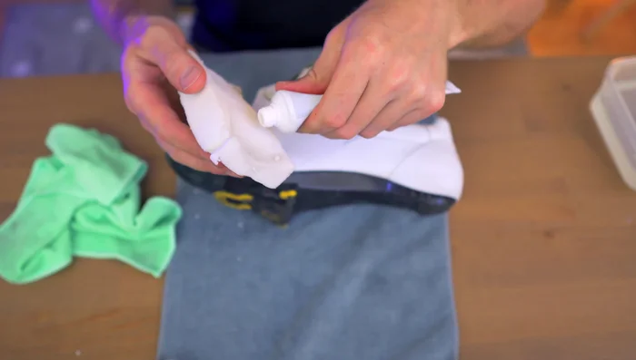 Rub the eraser gently over the dirtiest areas of the shoes.