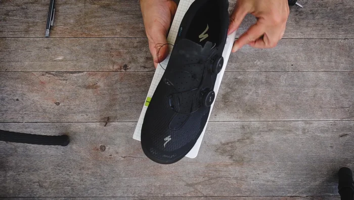 Tighten bolts to manufacturer's specifications.