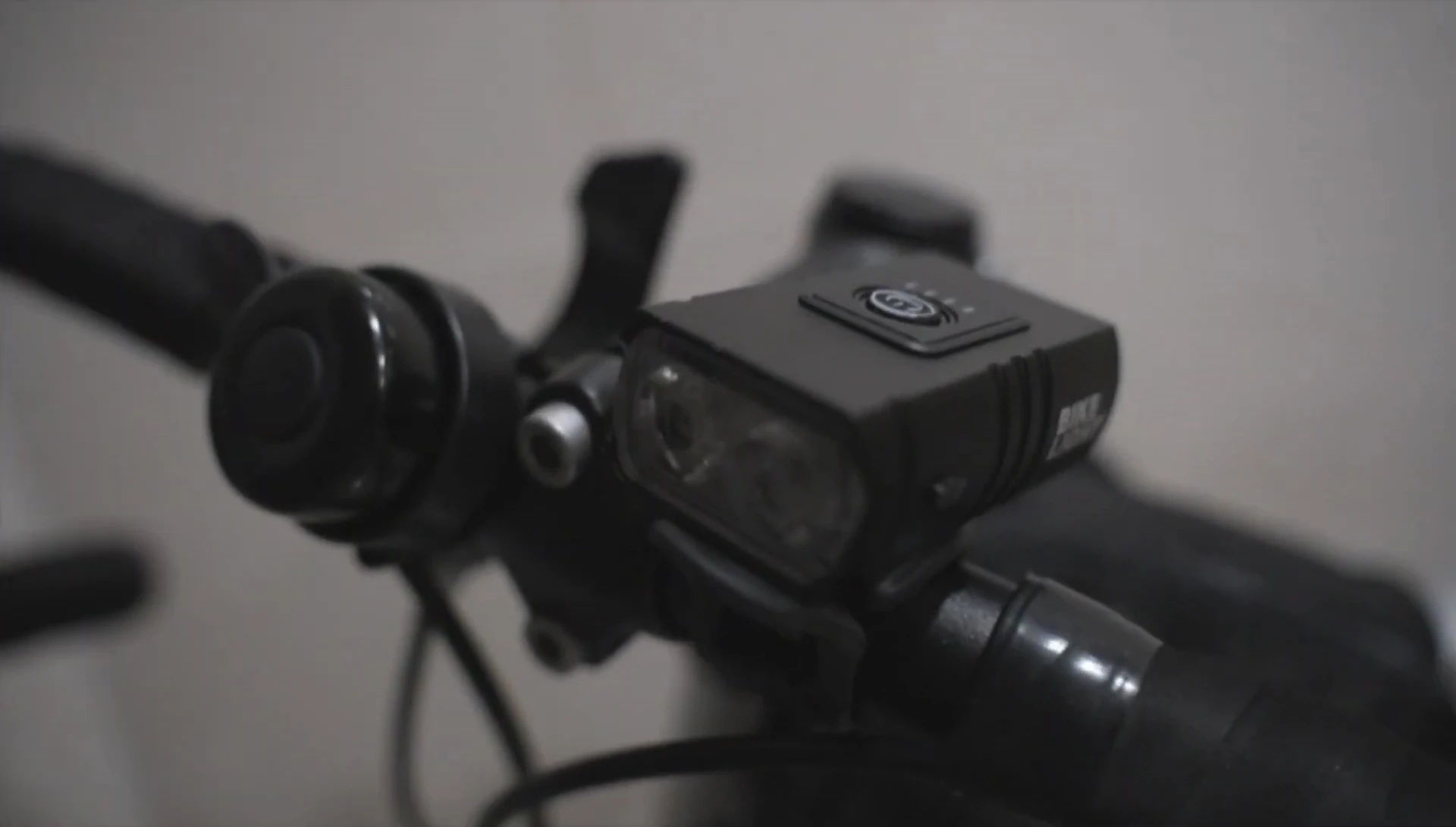 Highlighting the brightness of the Victa PBL1 headlight