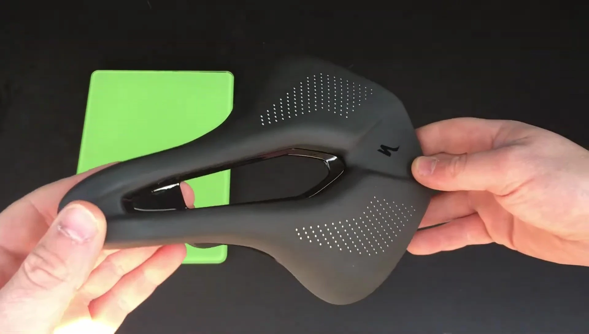 Close-up of the saddle's cutout, similar to the Ora.