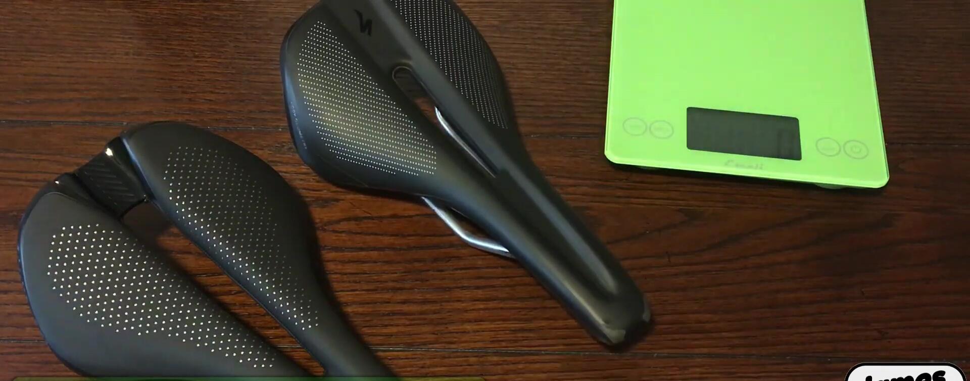The scale displaying the weight of the Bontrager Montrose.