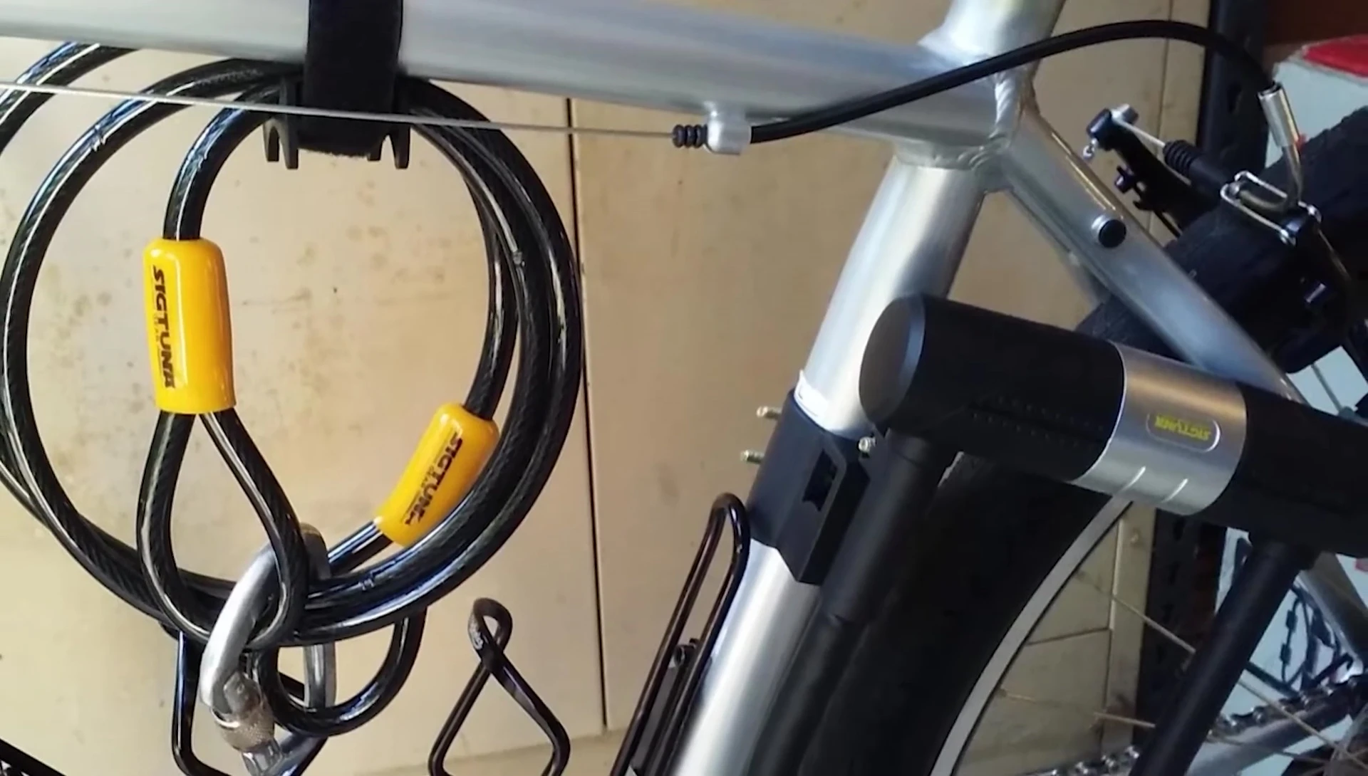 Highlighting the weatherproof coating.