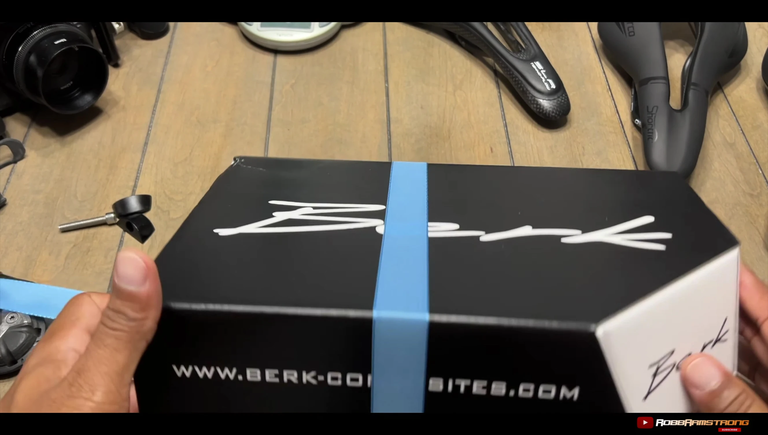 Close-up of the Berk Lupina saddle packaging.