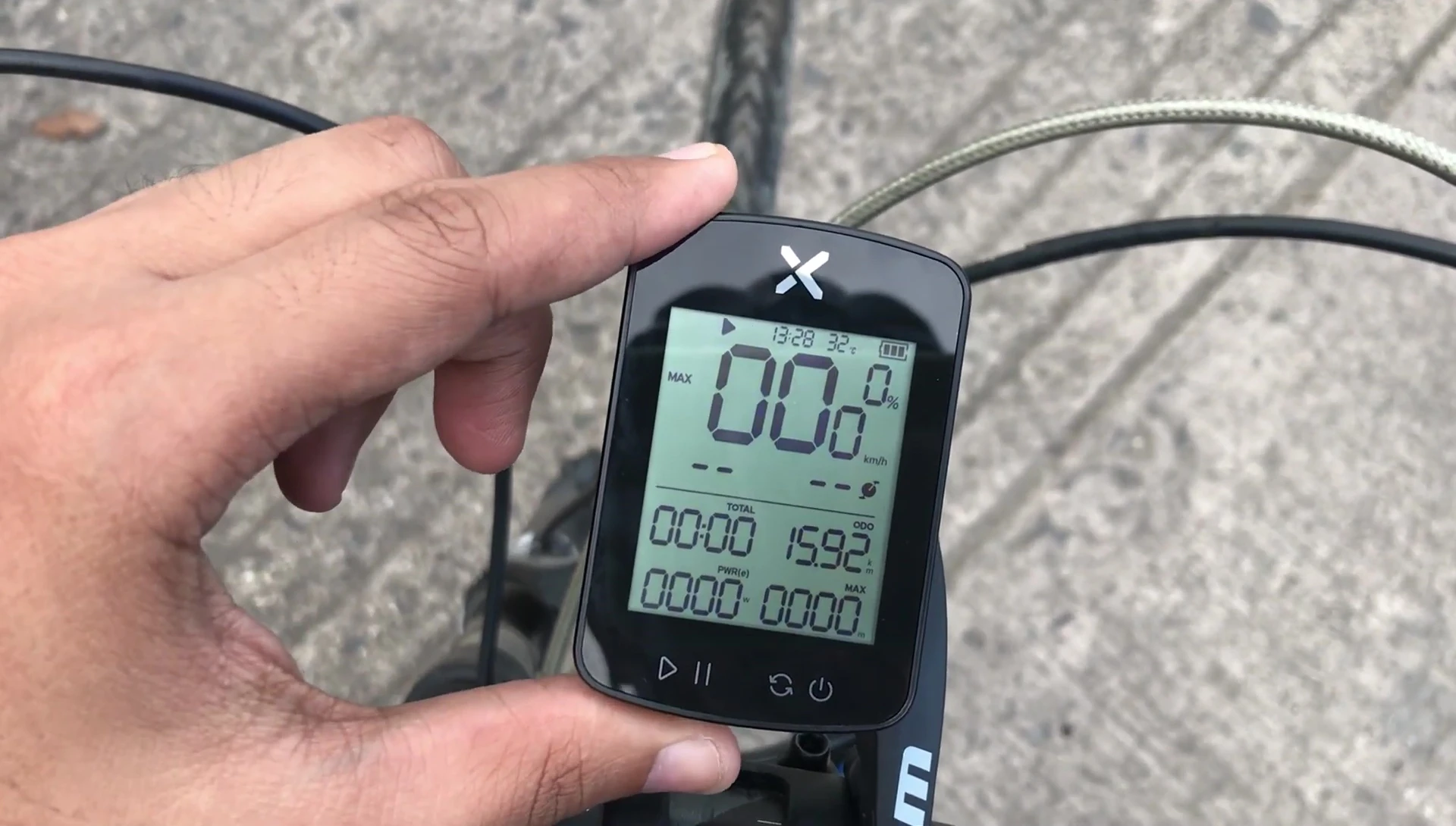 XOSS G2+ quickly acquiring GPS signal