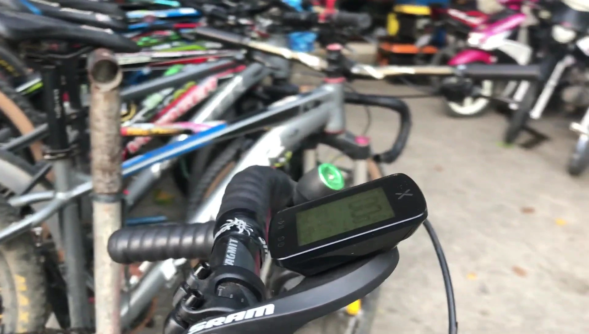 Cadence sensor data with unrealistic spikes