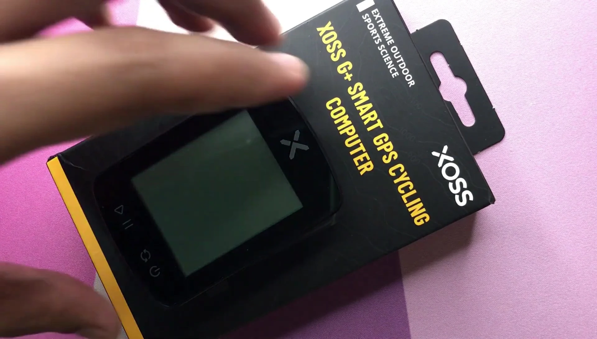 Powering on the XOSS G2+
