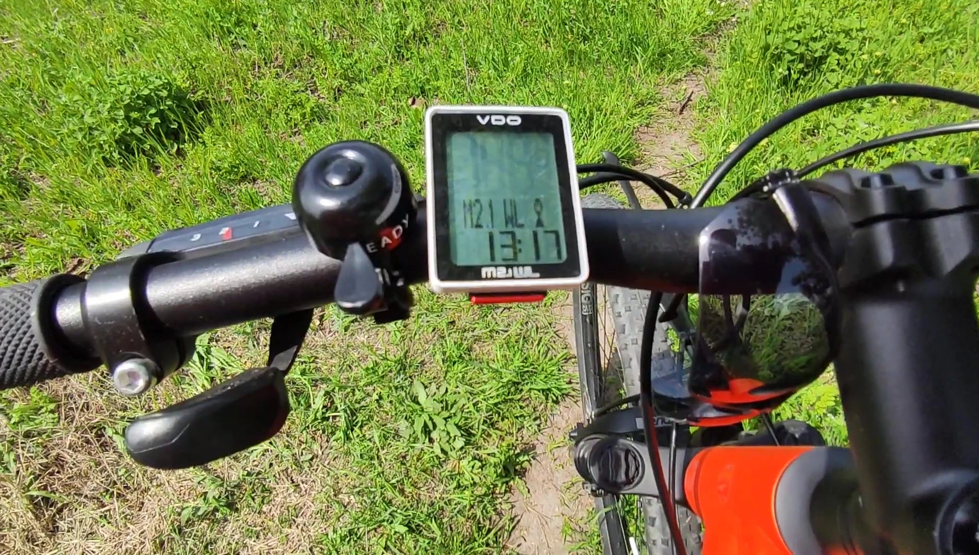 Close-up showing the M2.1 branding on the display