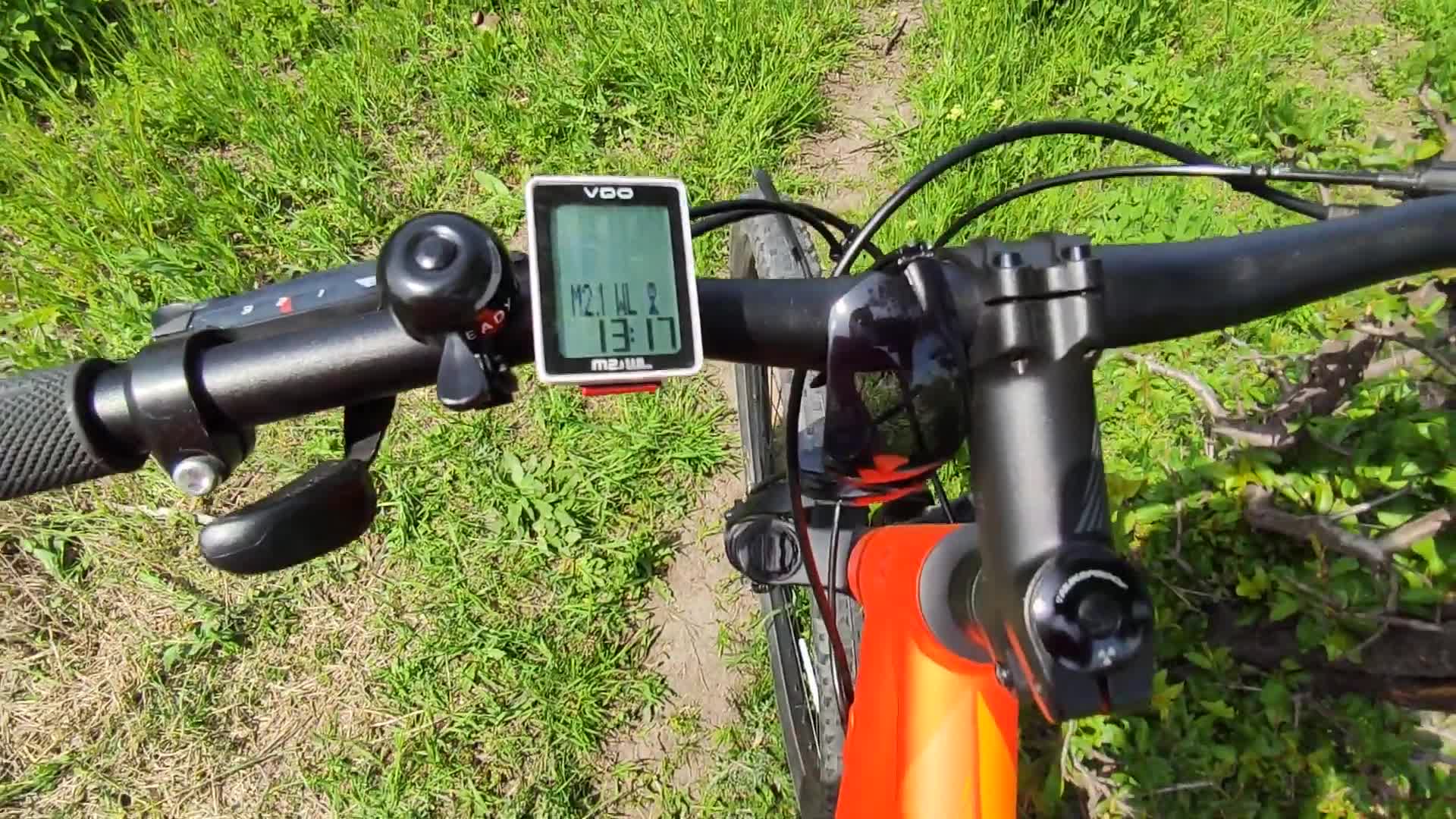 Initial view of the VDO M2.1 WL cyclocomputer