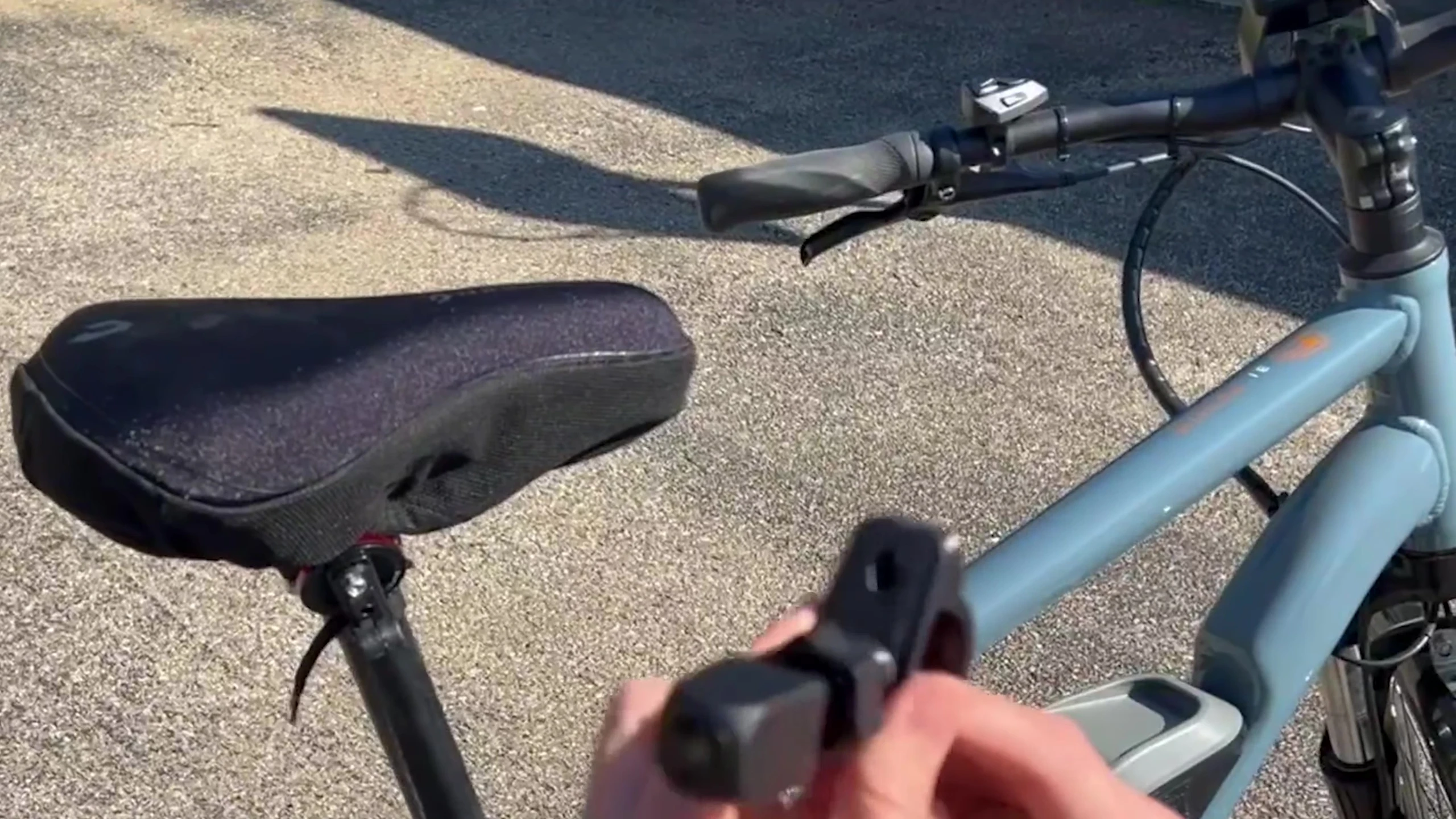 AndTook 1080p Bike Mirror Camera bracket detail