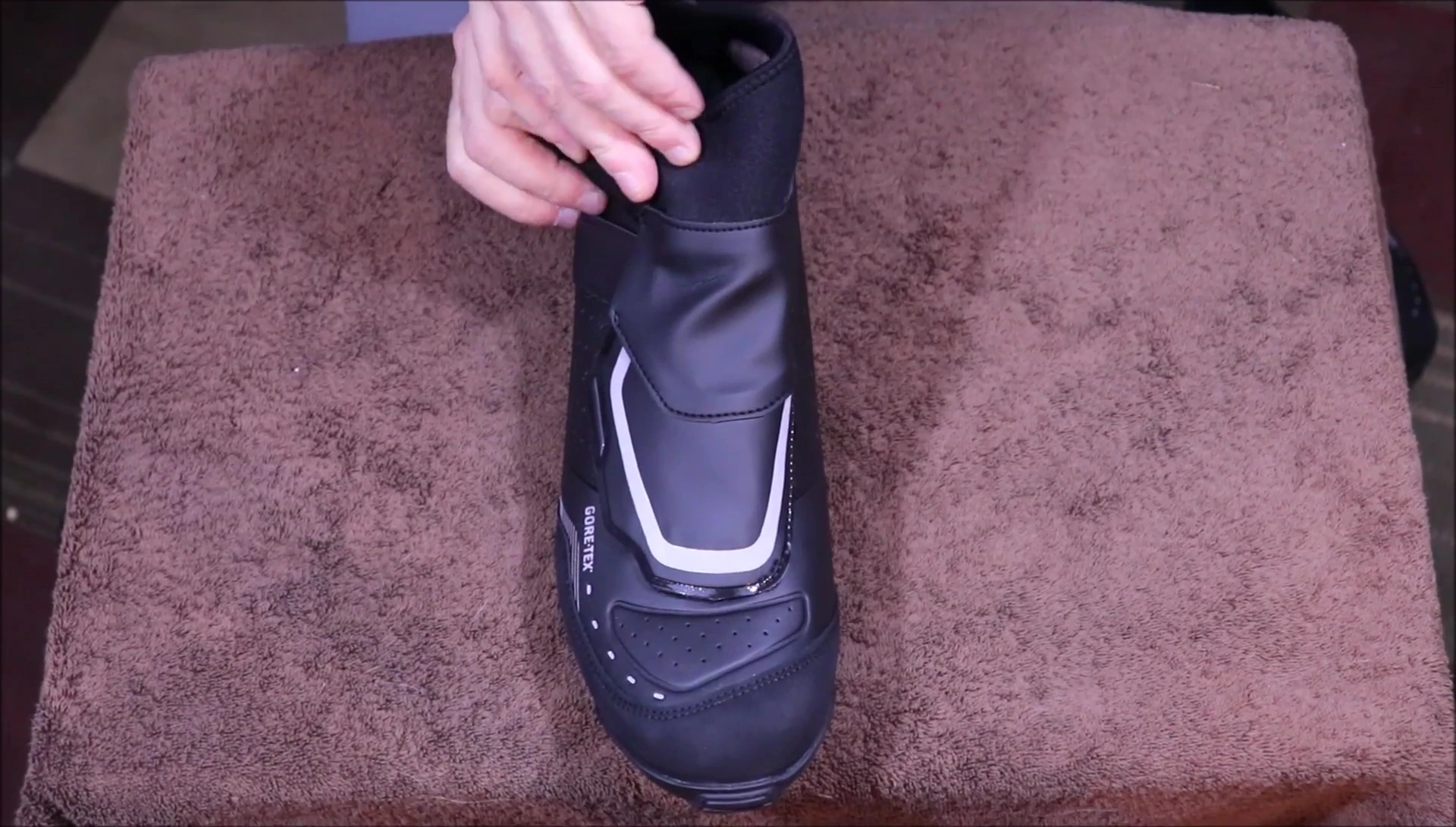 Image showcasing the Velcro straps and laces.