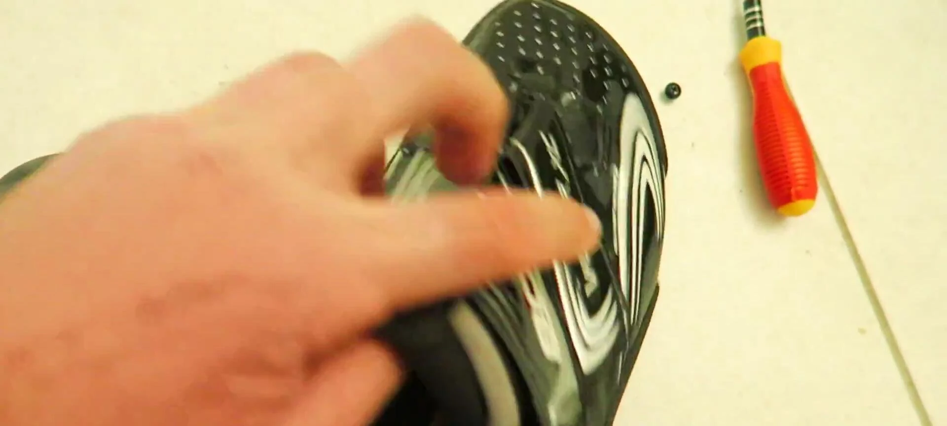 Speaker praising the power transfer and lightweight feel