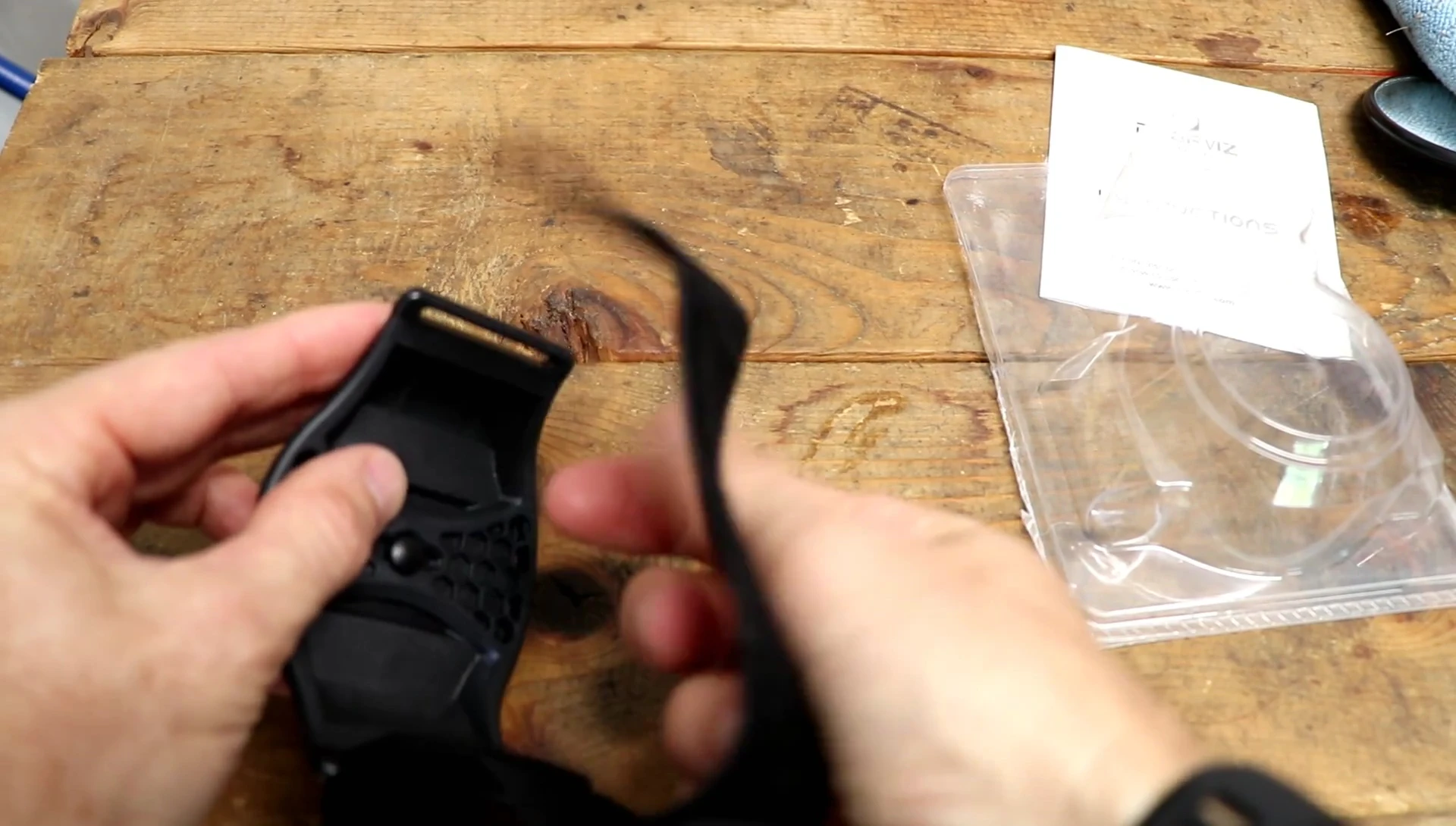 Image showcasing the heavy-duty Velcro strap