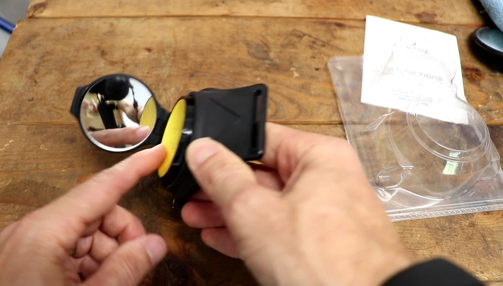 Showing the partial view of the yellow backing and arm