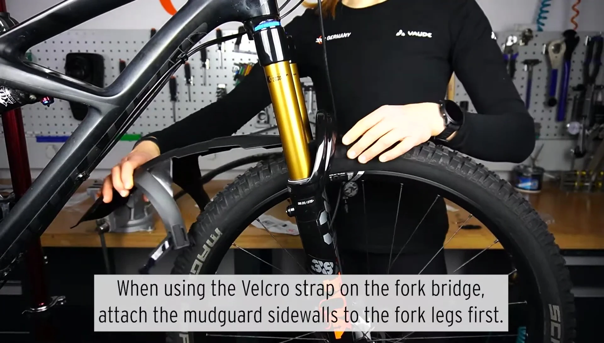 Positioning the Mudrocker Front onto the fork