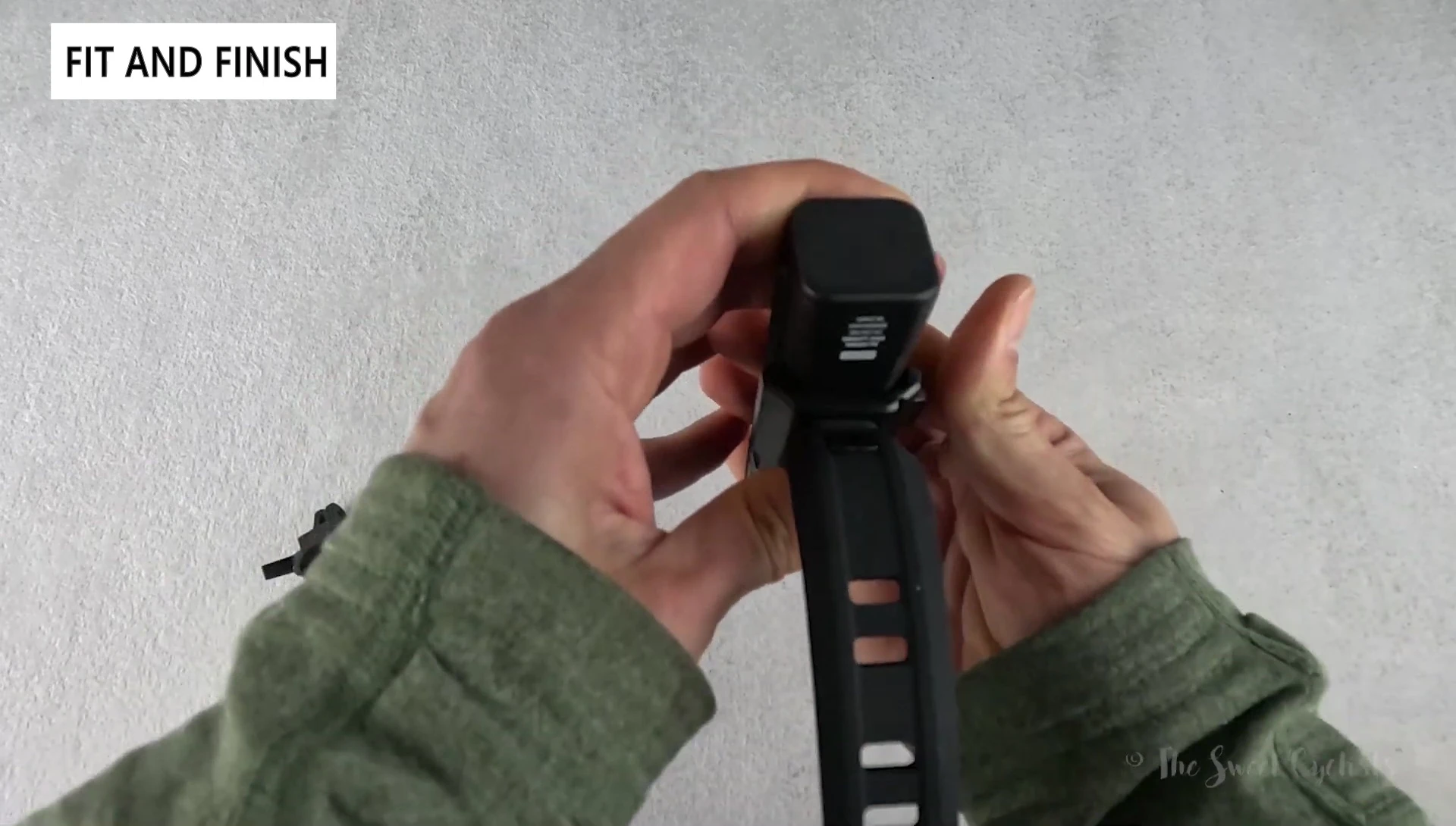 The Blinder 900 securely mounted on a handlebar.