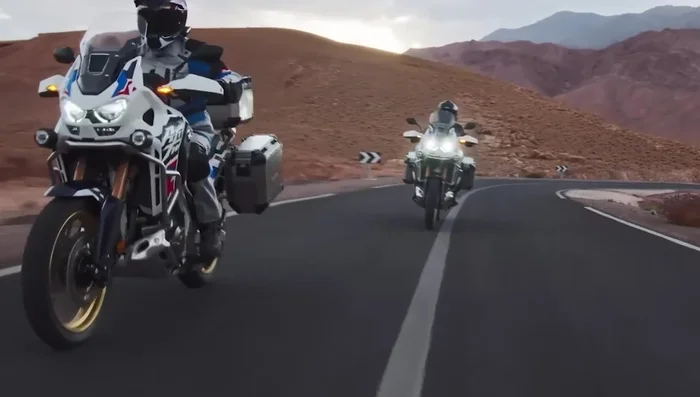 Transmission Comparison: Both offer six-speed manual and Honda's Dual Clutch Transmission (DCT). DCT is especially popular on the NT1100, providing seamless shifts. DCT is advantageous off-road on the Africa Twin.