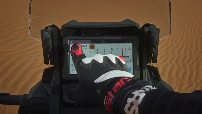 Technology Comparison: Both boast 6.5-inch TFT touchscreens, Apple CarPlay, Android Auto, Bluetooth, and standard riding modes (Tour, Urban, Rain) plus customizable modes. Africa Twin includes off-road-specific modes and an inertial measurement unit (IMU) for enhanced cornering ABS. NT1100 prioritizes road-focused features like standard panniers and cruise control.