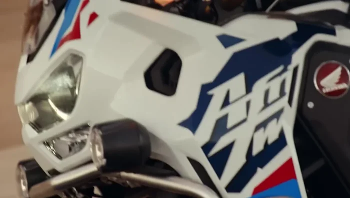 NT1100 Overview: A sport tourer prioritizing paved roads and long-distance comfort, a bestseller in Europe, with a sharper look and boosted torque for 2025.