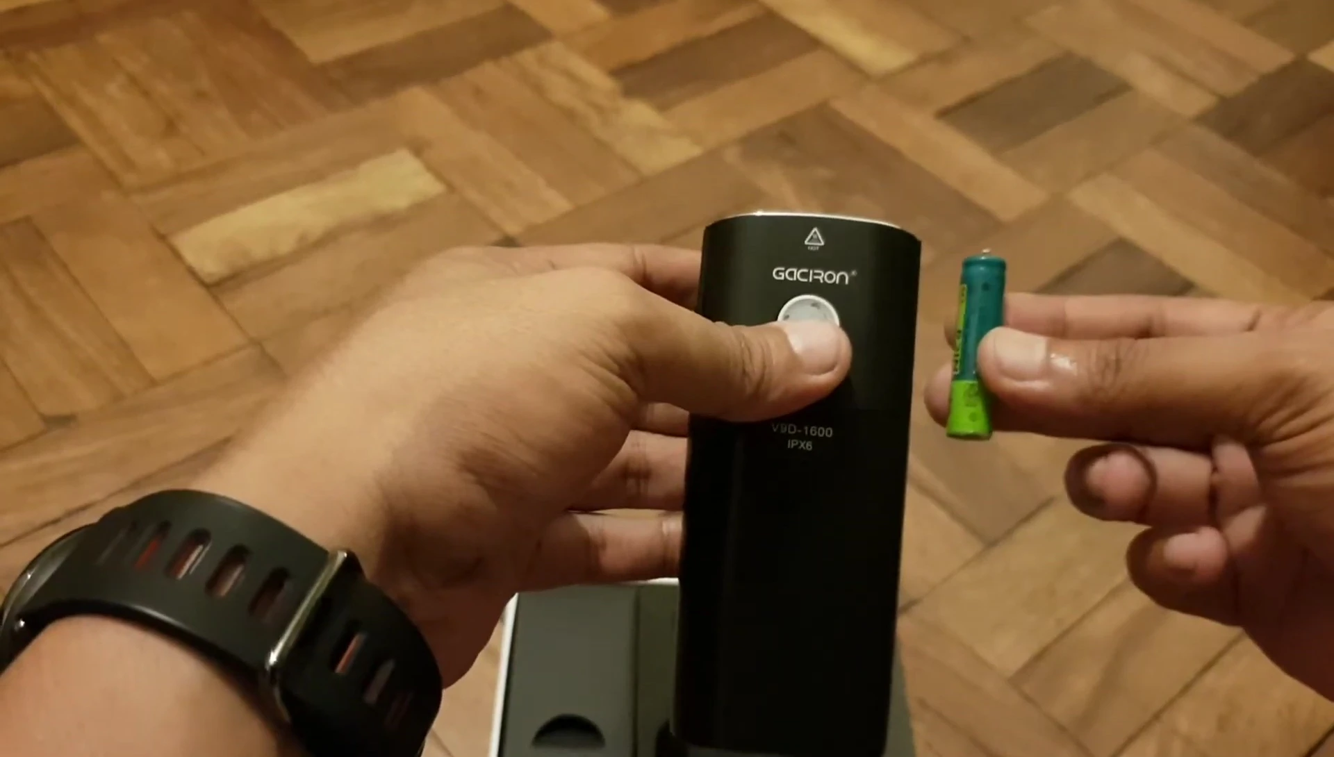 Size comparison of the light with AA and AAA batteries