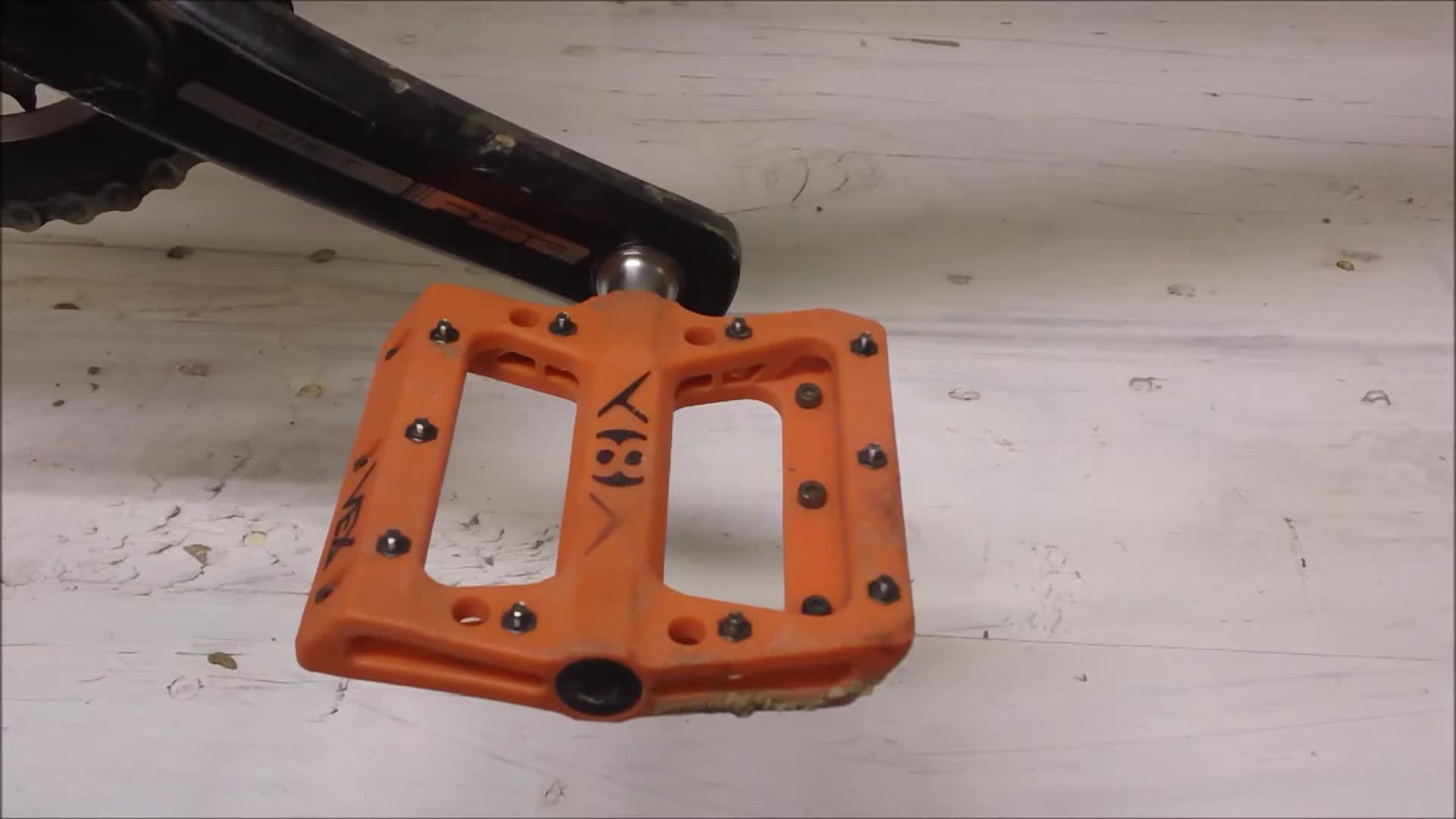 Close-up of the Origin8 Vex pedals in their packaging