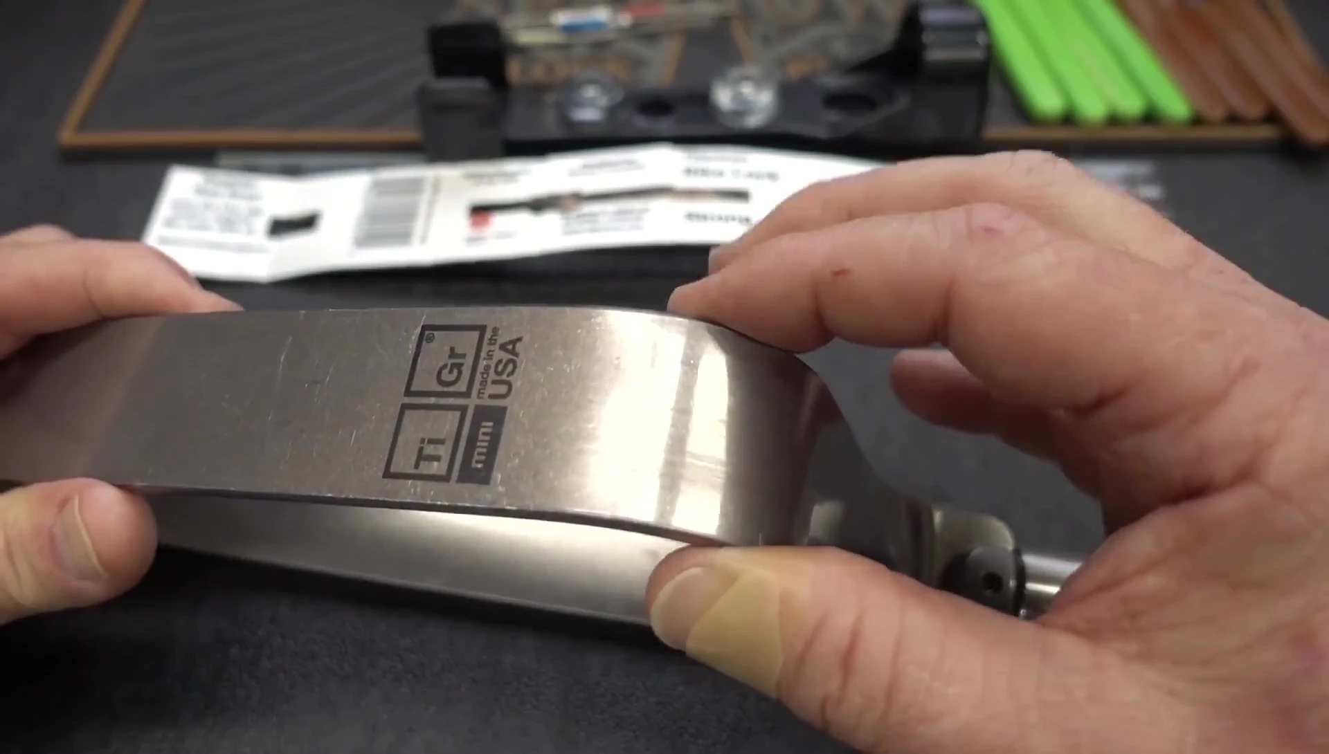 Measurement of the lock's width and thickness