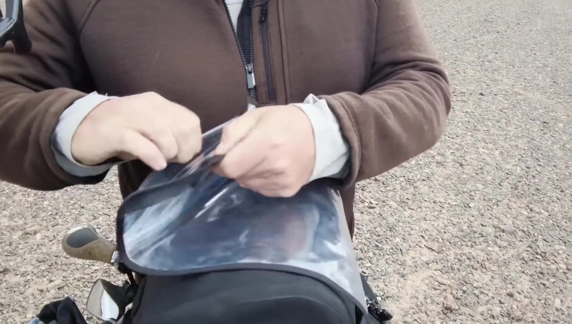 Velcro and zip lock closure on the map case