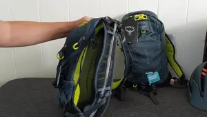Osprey Syncro 12 & 5 Hydration Packs: A Detailed Comparison Review