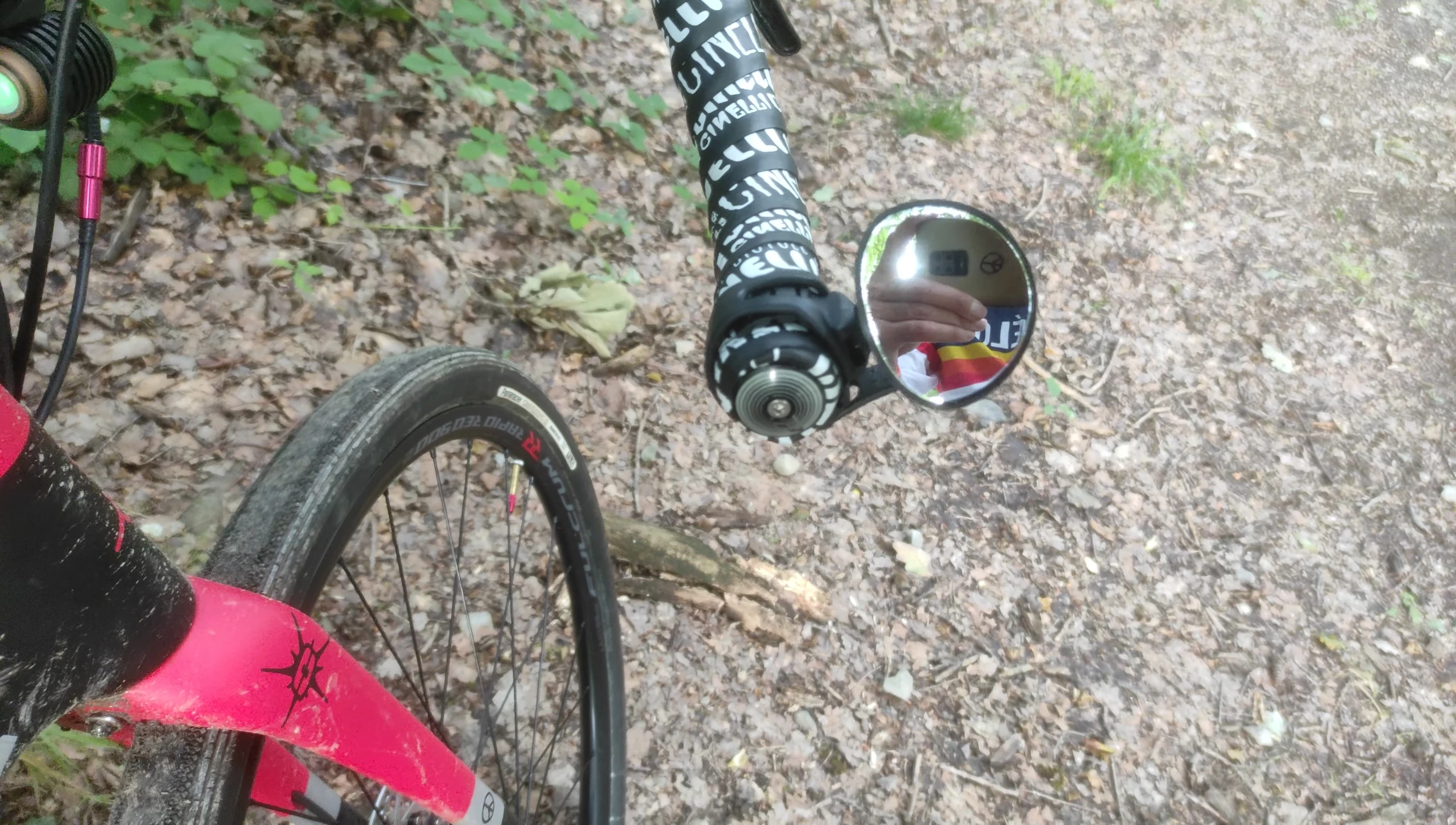 A shot showing how the speaker knocked the Cat Eye mirror.