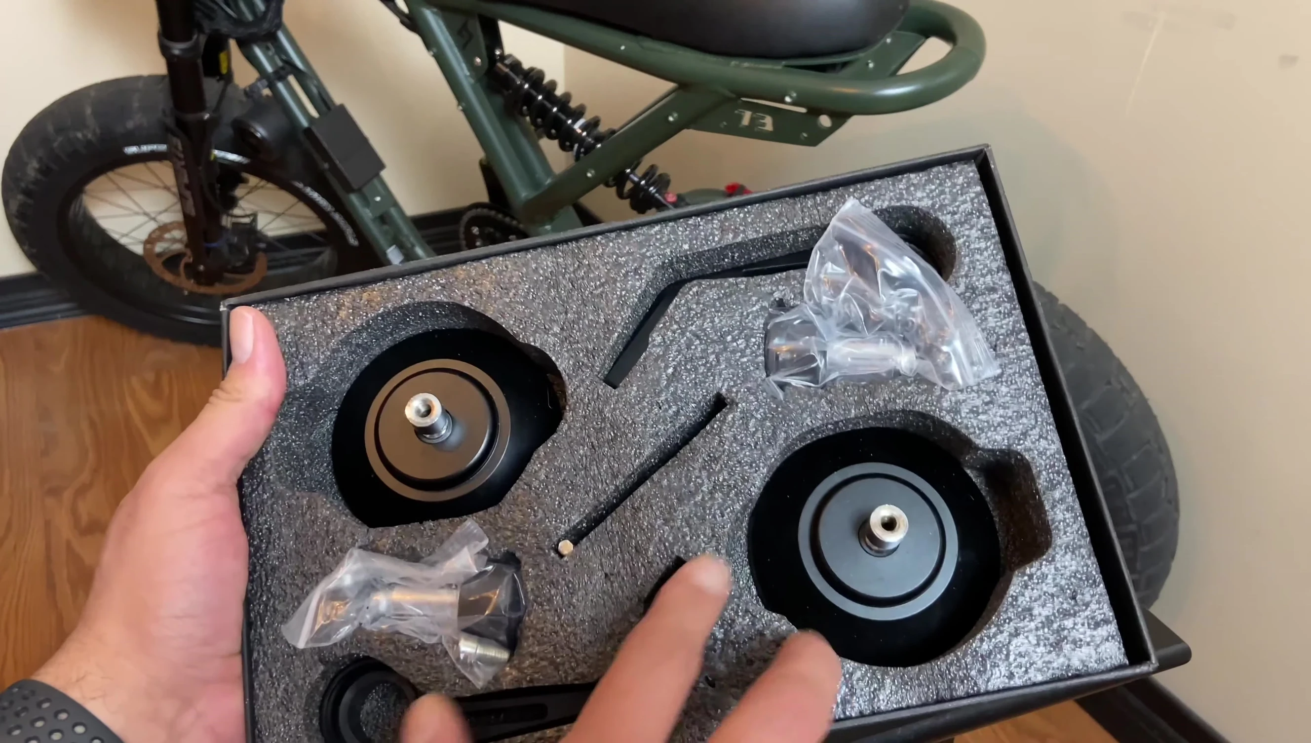 Overview of the complete contents of the packaging