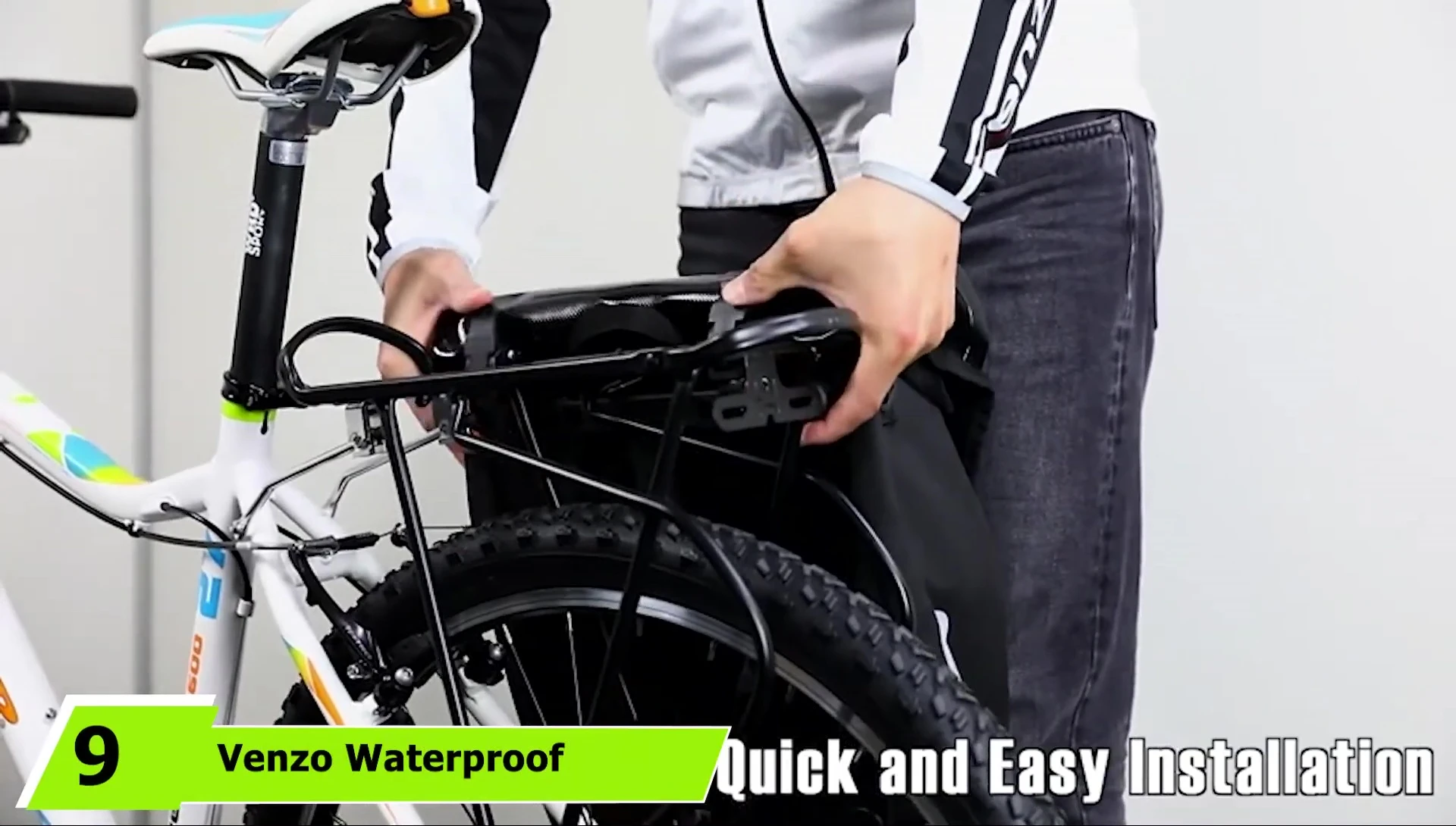Venzo Waterproof Bike Pannier displayed
