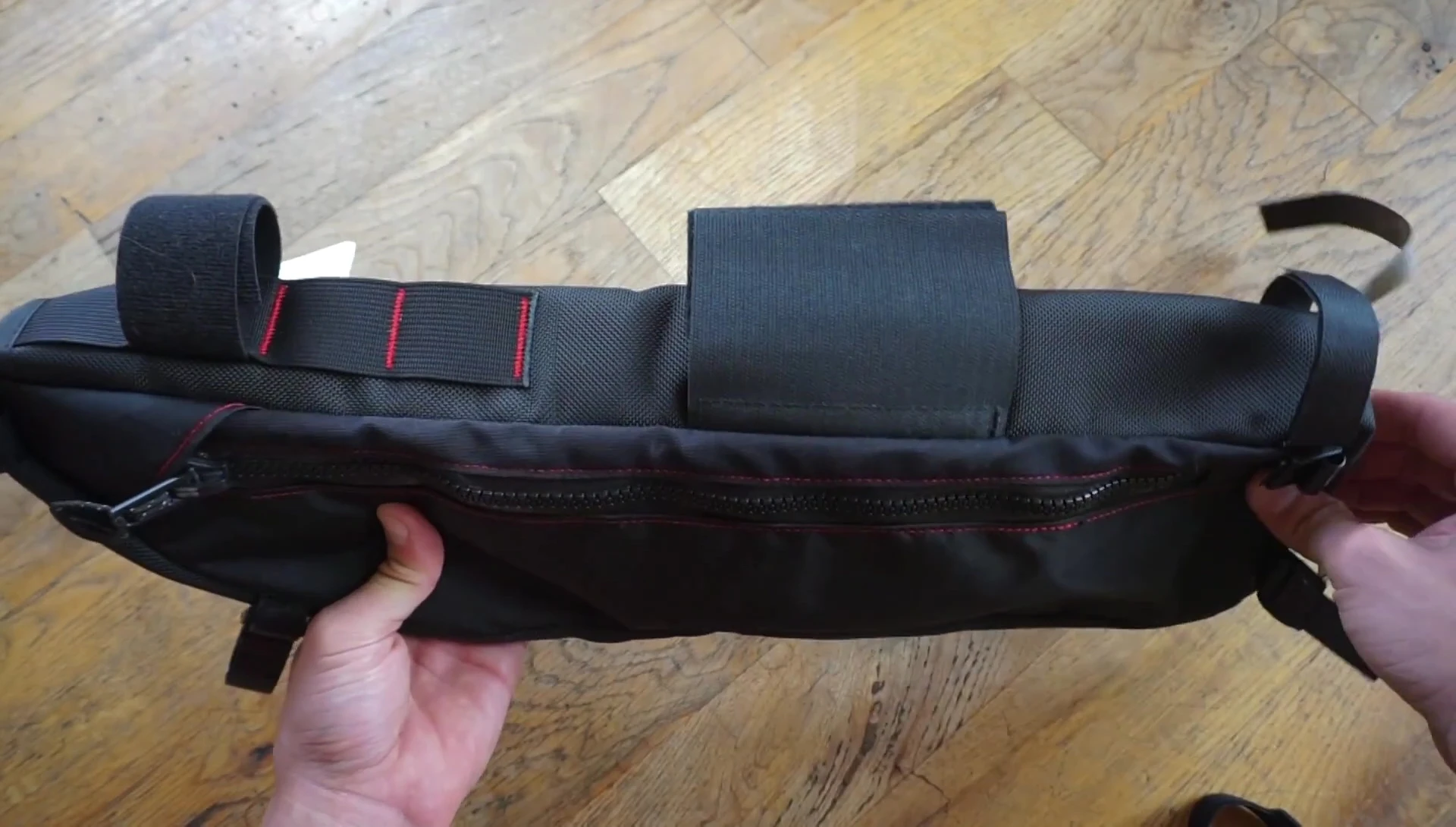 The internal foam padding for frame protection