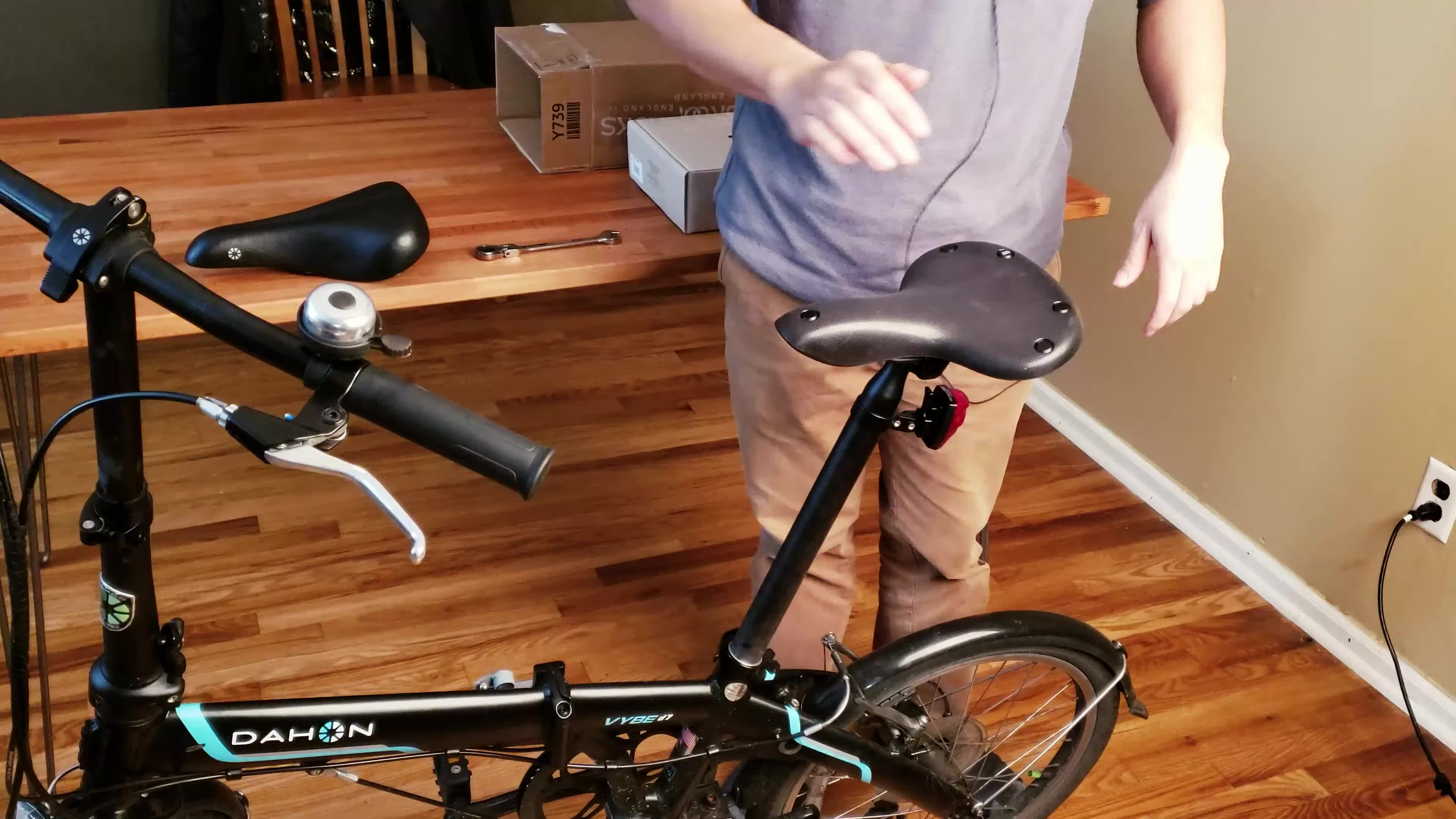 Initial shot of the reviewer mentioning the Brooks C67 saddle.