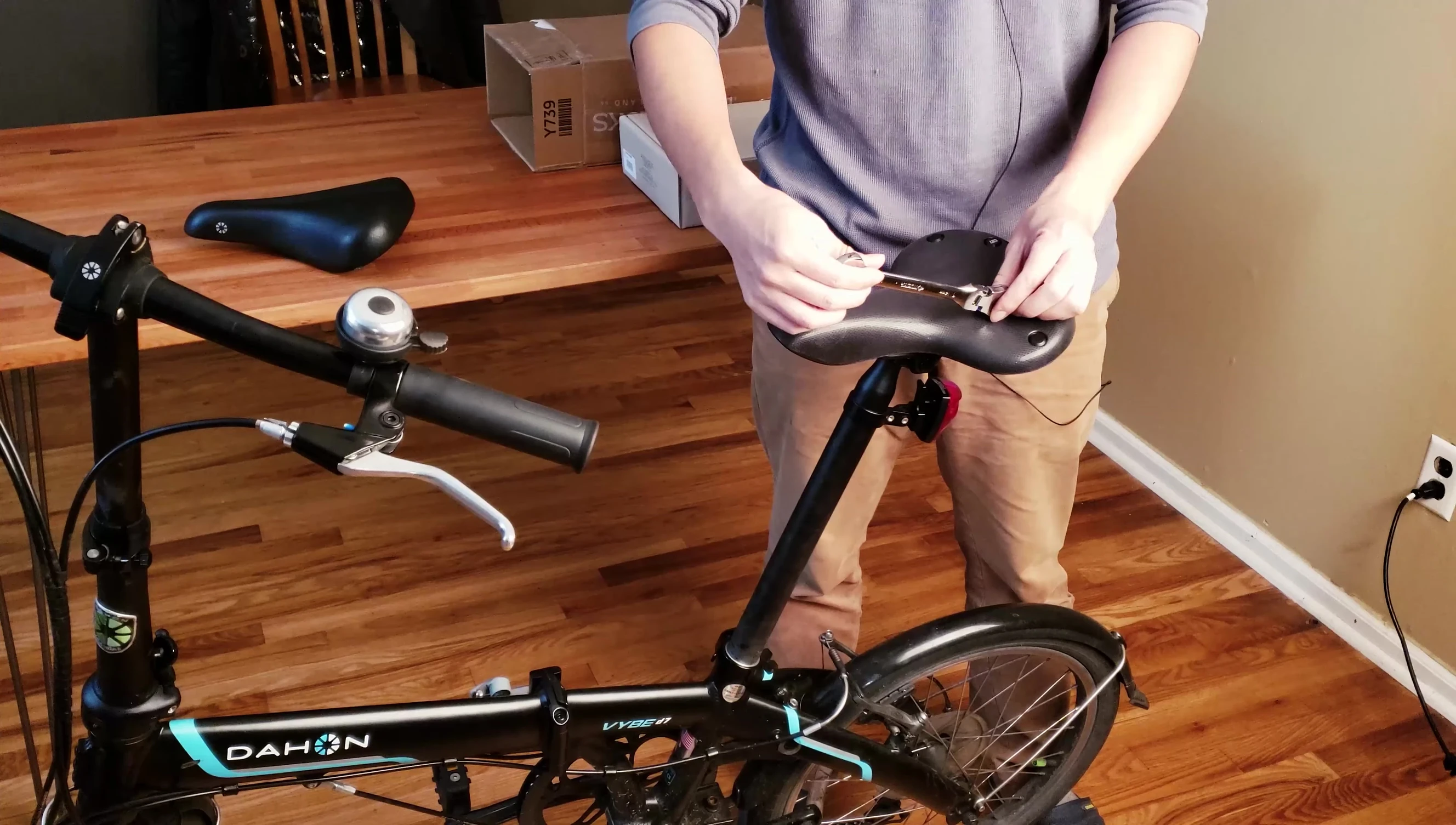 The reviewer explaining the saddle's suitability for an aggressive riding position.