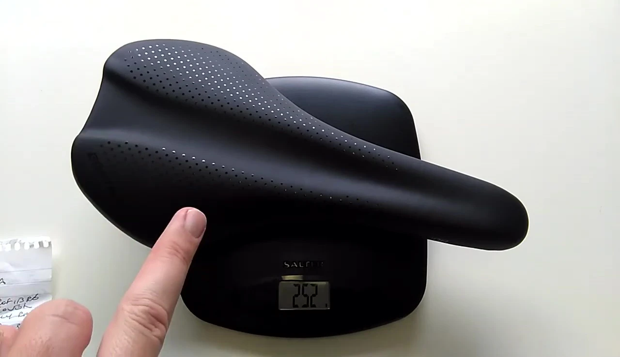 Image showing the saddle width information
