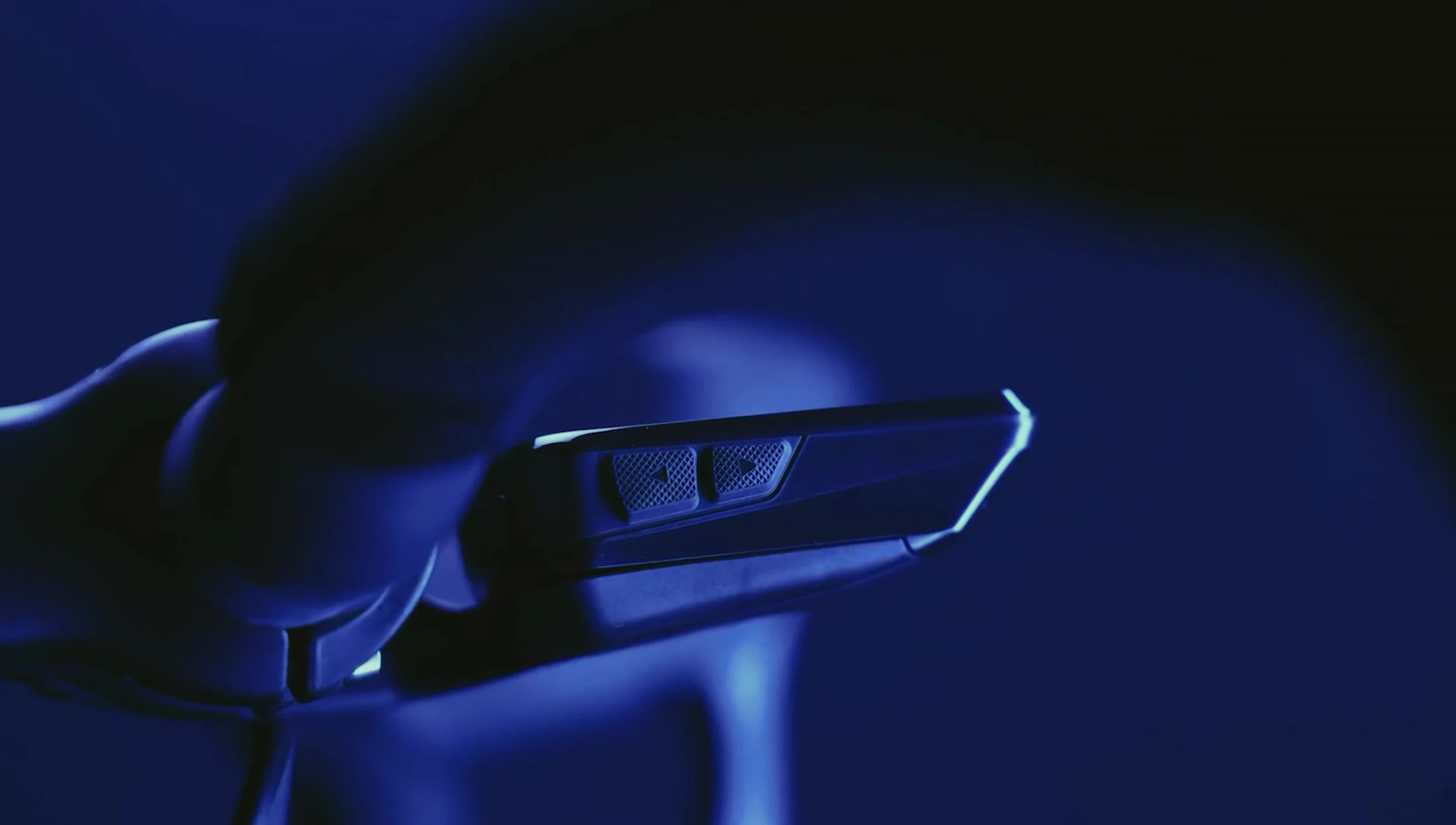 The Wahoo ELEMNT Bolt V2 showcasing its mapping and navigation capabilities.
