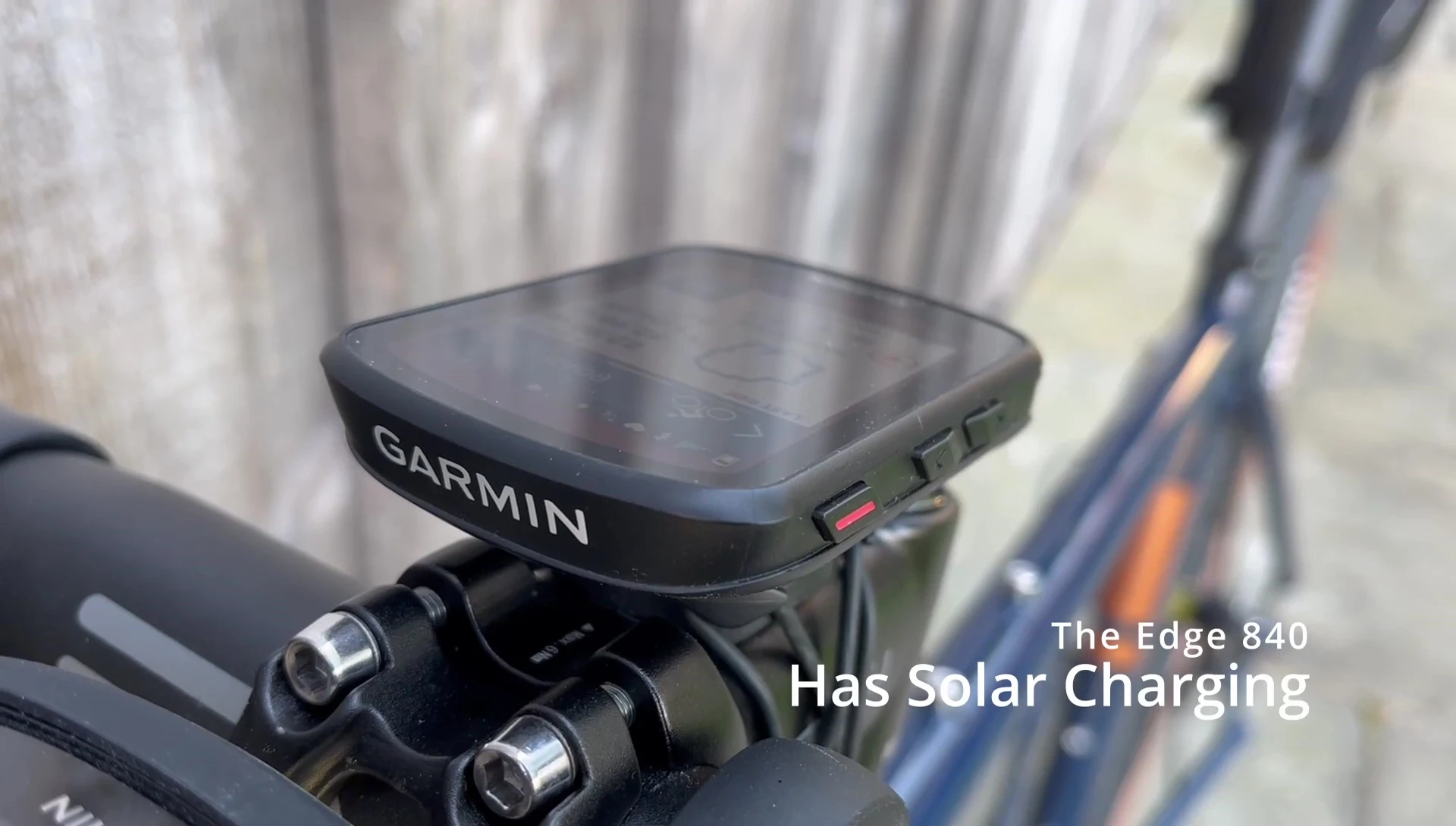Edge 840 highlighting solar charging feature