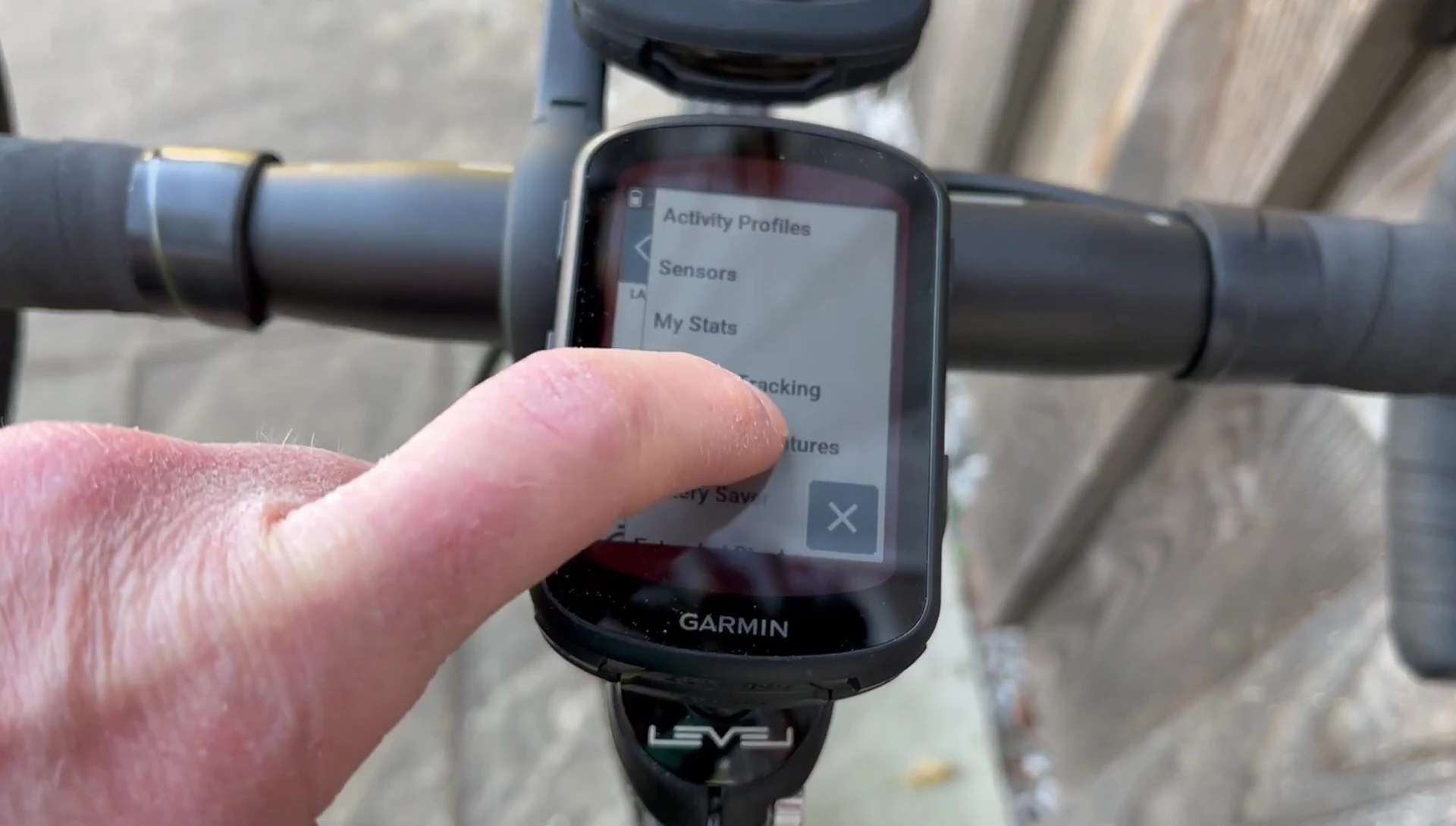 Blue box highlighting the button selection on Edge 840