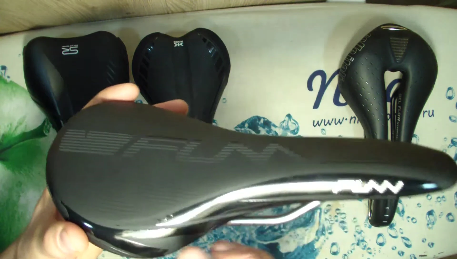 Peeling stripes on Funn Adlib Saddle