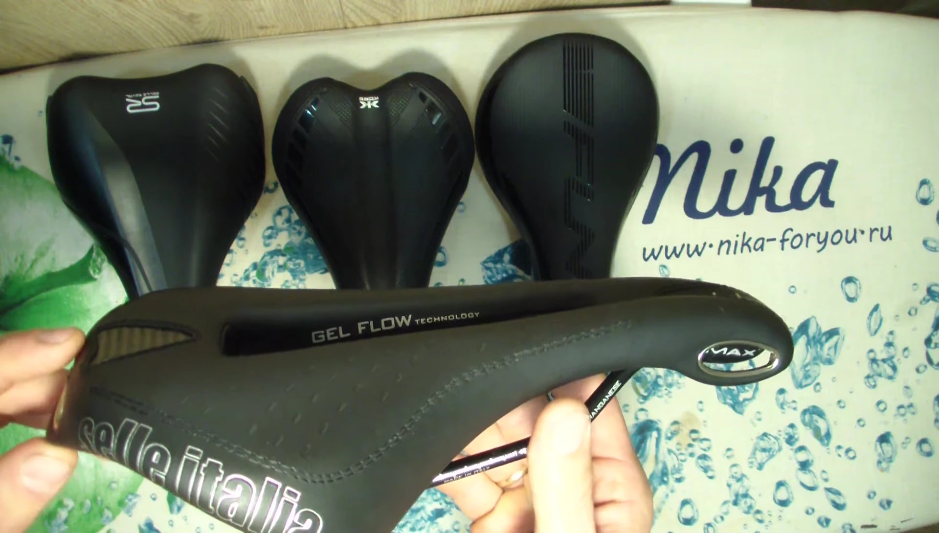Selle Italia Max Flite Saddle shown