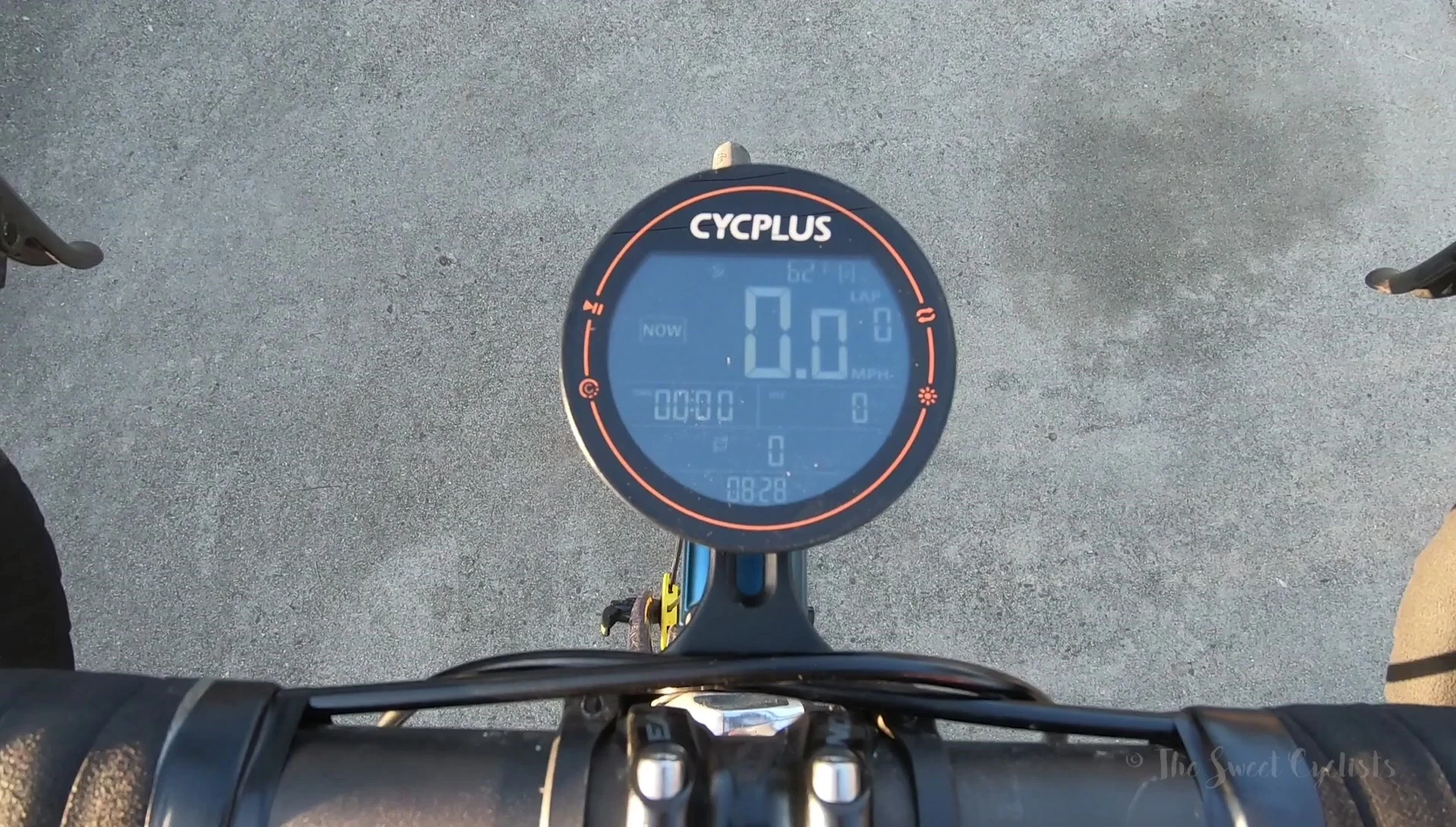 Mounting the CYCPLUS M2