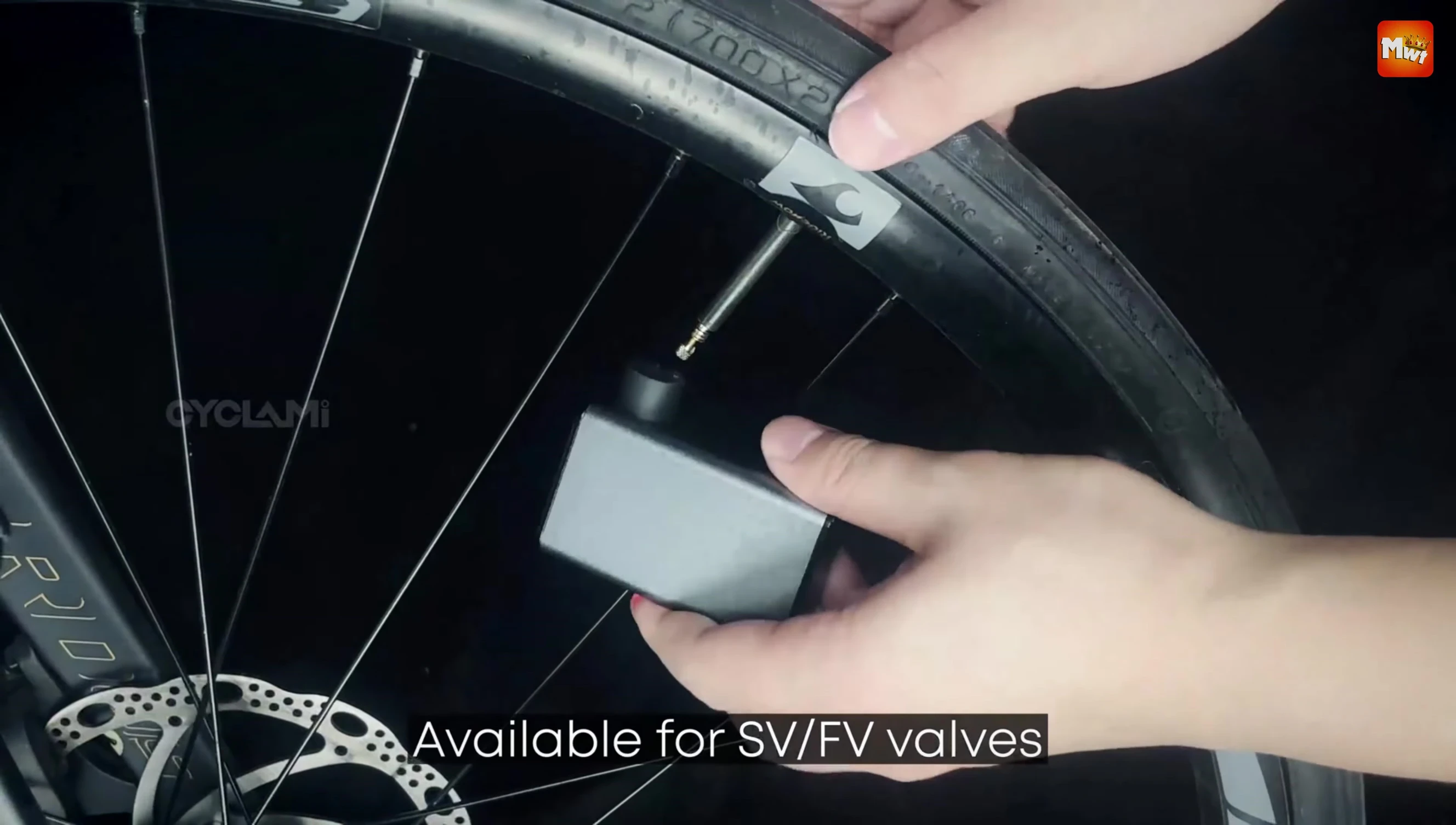 Large HD screen displaying tire pressure