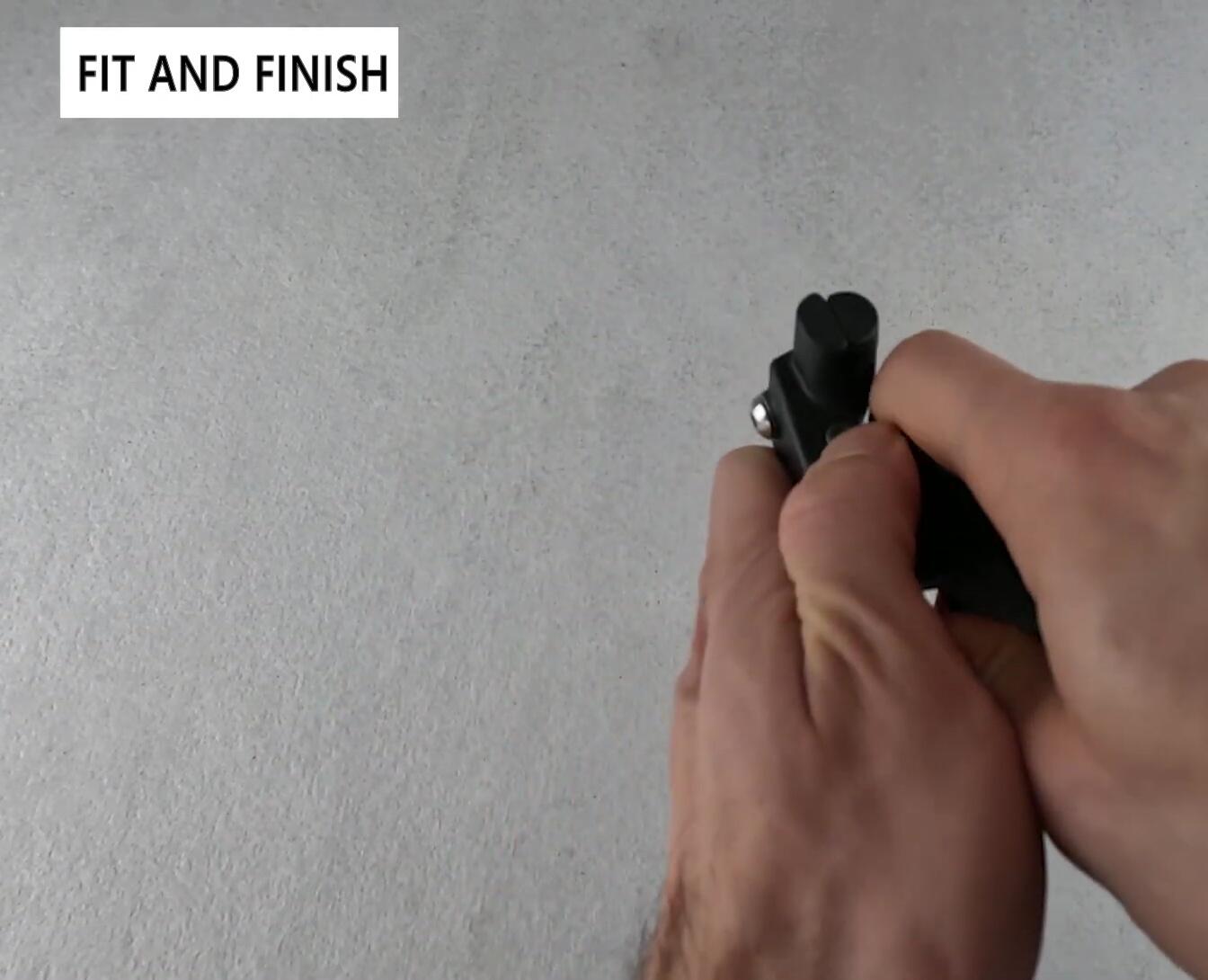 Demonstration of the quick-release mechanism.